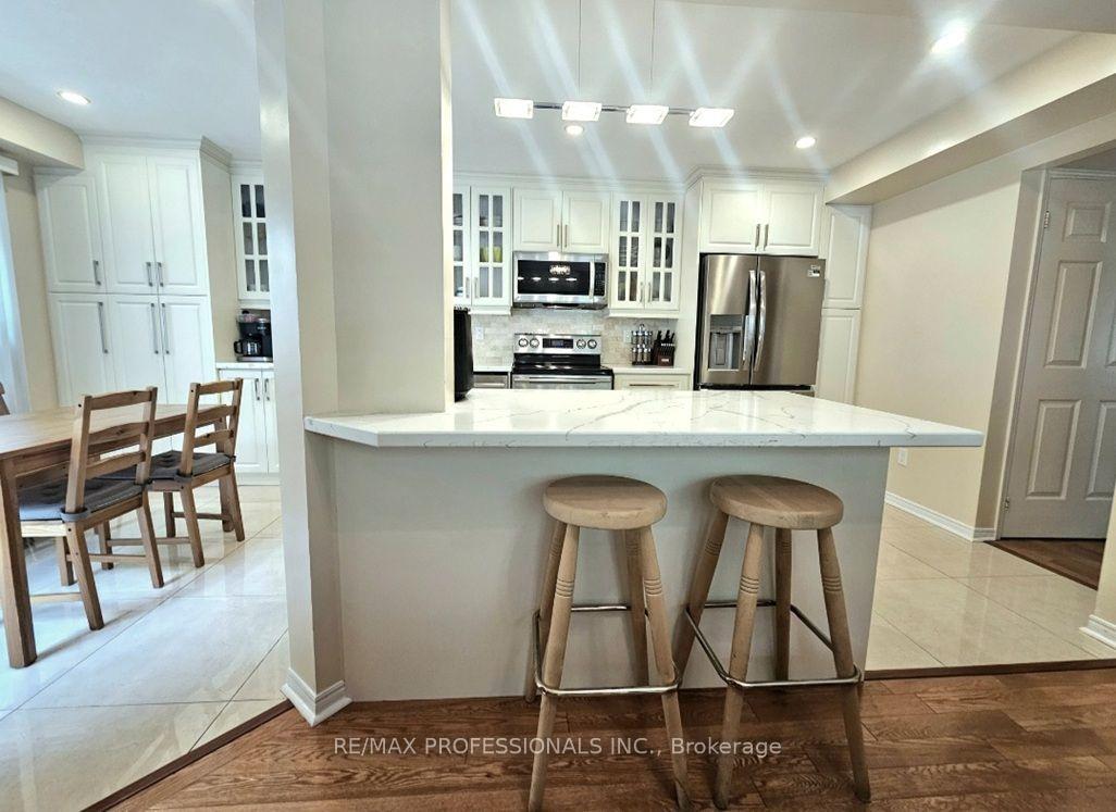 Photo 16 of Unit 1, 500 Silverthorne Crescent, Mississauga, Hurontario — HOMEH