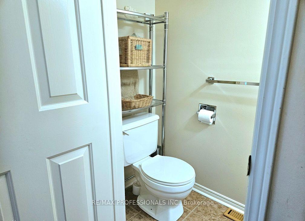 Photo 20 of Unit 1, 500 Silverthorne Crescent, Mississauga, Hurontario — HOMEH