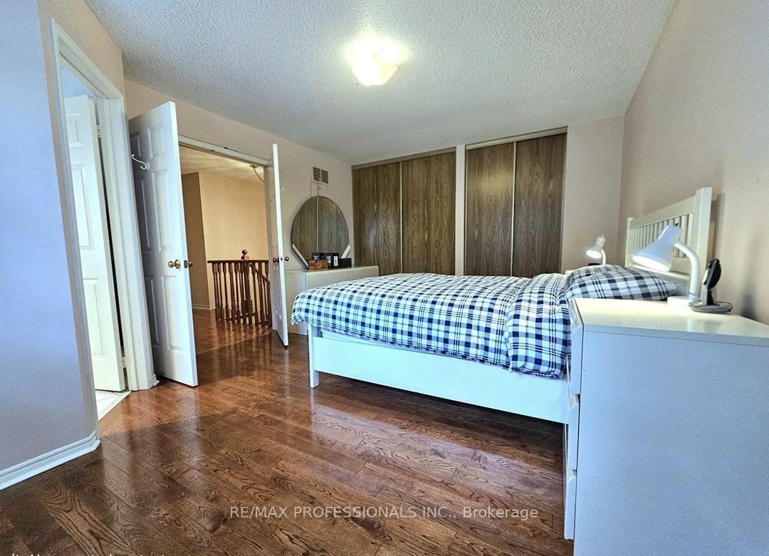 Photo 22 of Unit 1, 500 Silverthorne Crescent, Mississauga, Hurontario — HOMEH