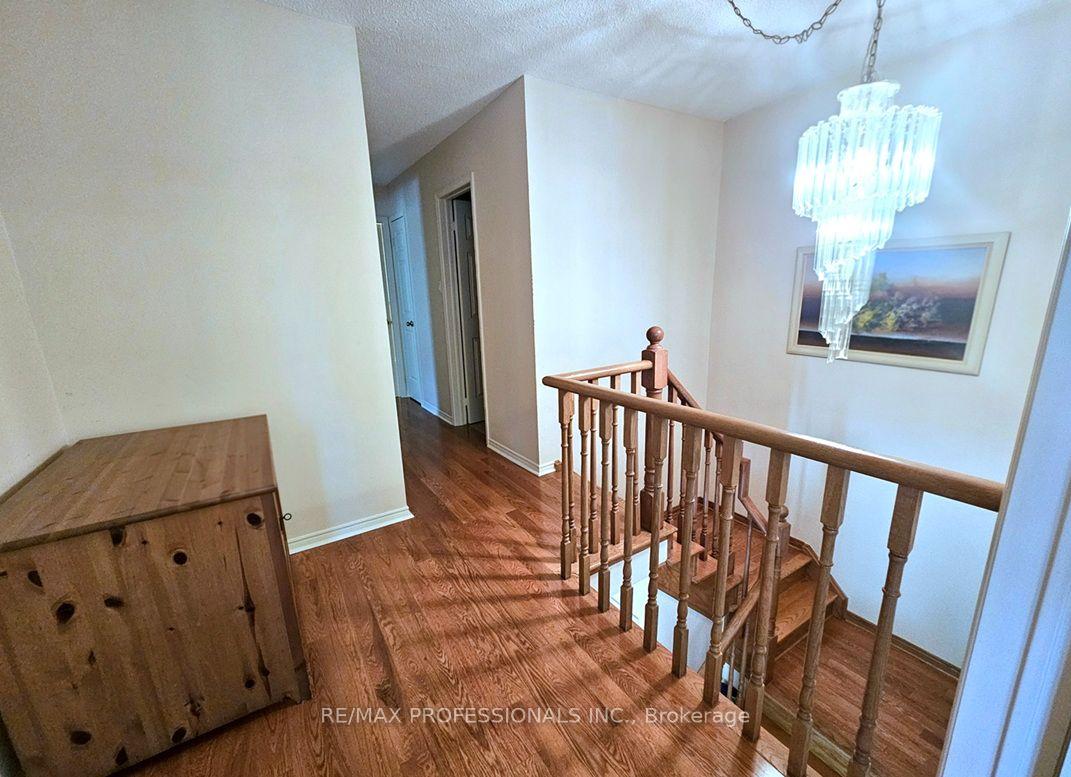 Photo 29 of Unit 1, 500 Silverthorne Crescent, Mississauga, Hurontario — HOMEH