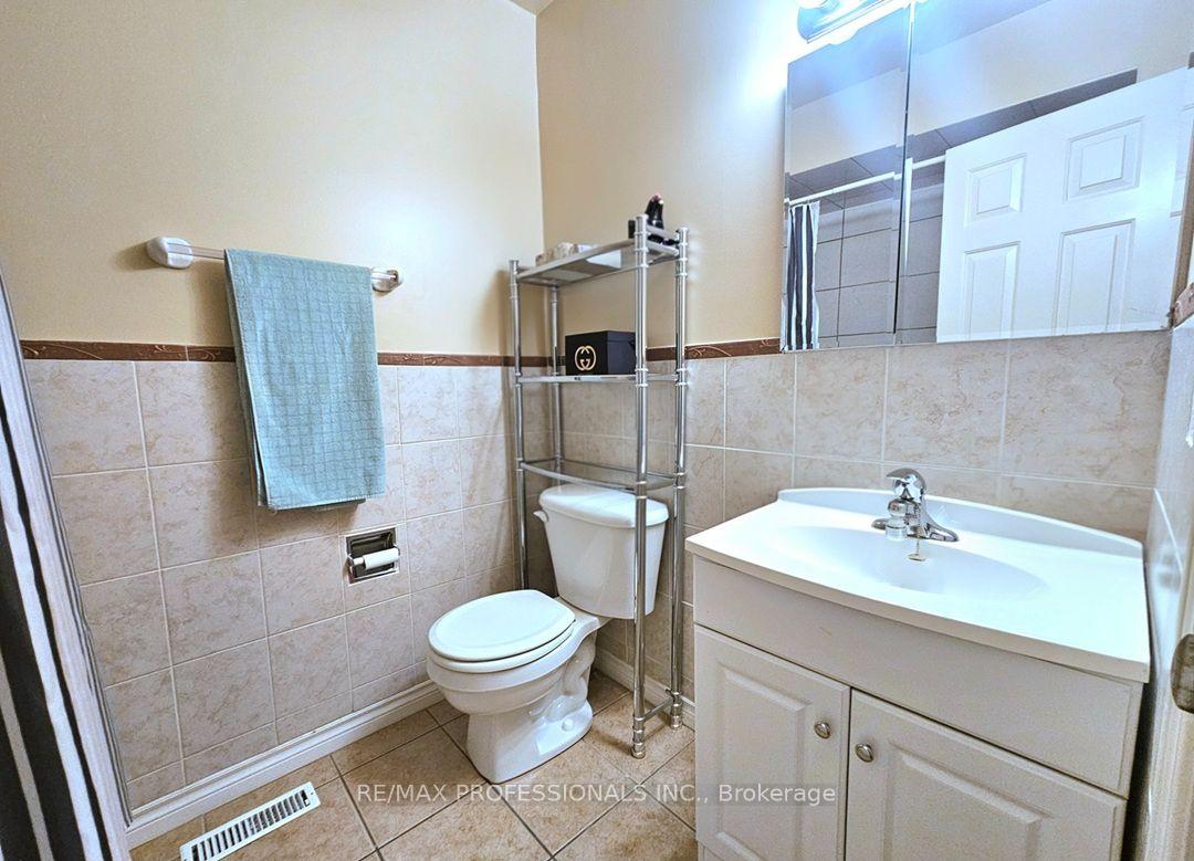 Photo 31 of Unit 1, 500 Silverthorne Crescent, Mississauga, Hurontario — HOMEH