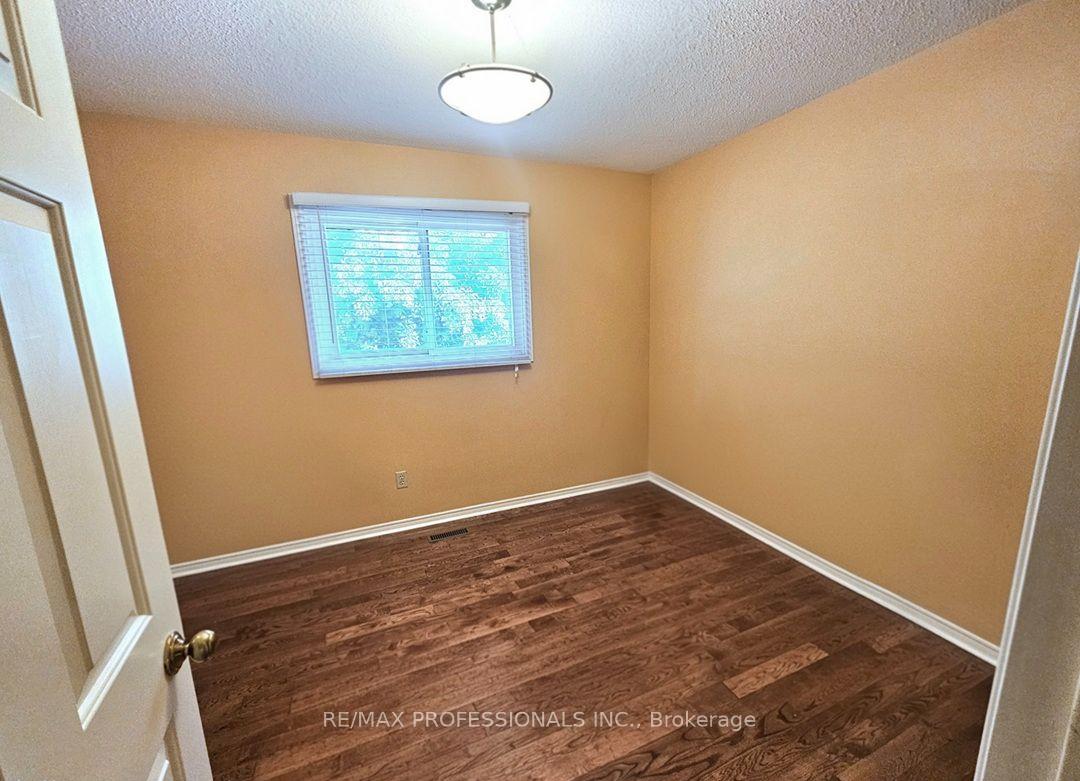 Photo 34 of Unit 1, 500 Silverthorne Crescent, Mississauga, Hurontario — HOMEH