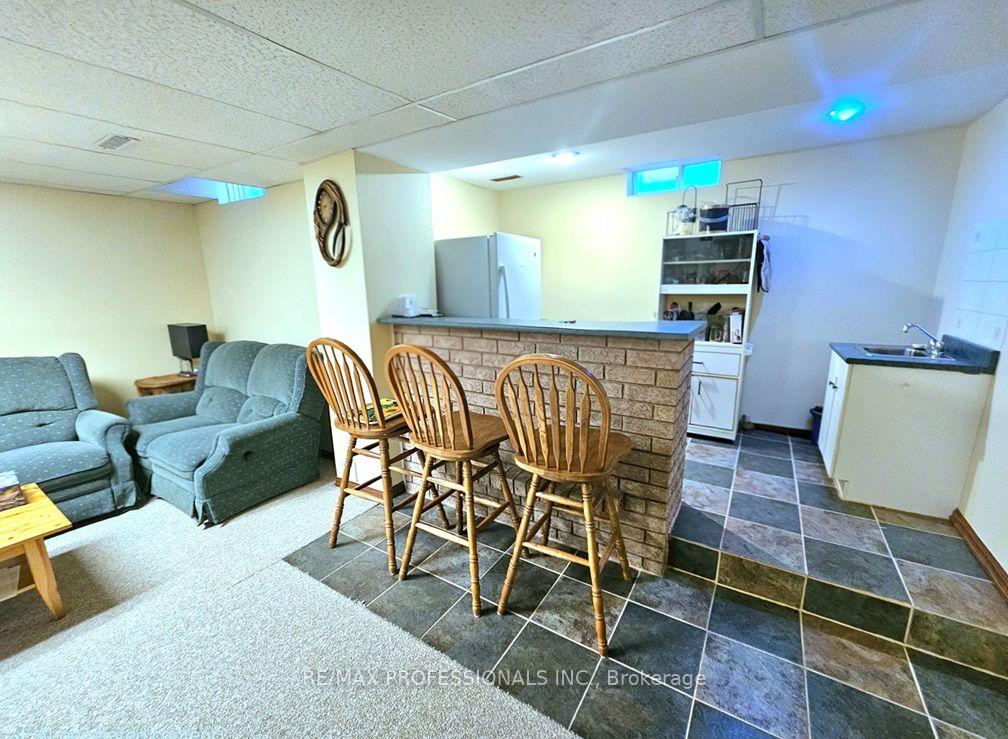 Photo 36 of Unit 1, 500 Silverthorne Crescent, Mississauga, Hurontario — HOMEH