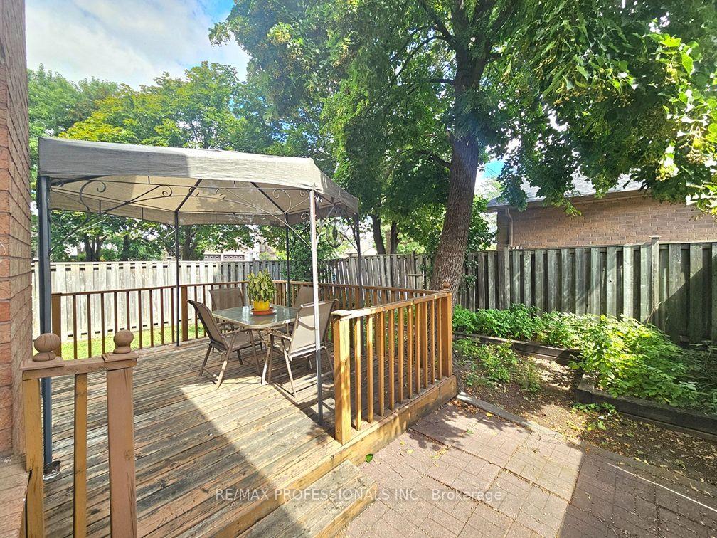 Photo 38 of Unit 1, 500 Silverthorne Crescent, Mississauga, Hurontario — HOMEH