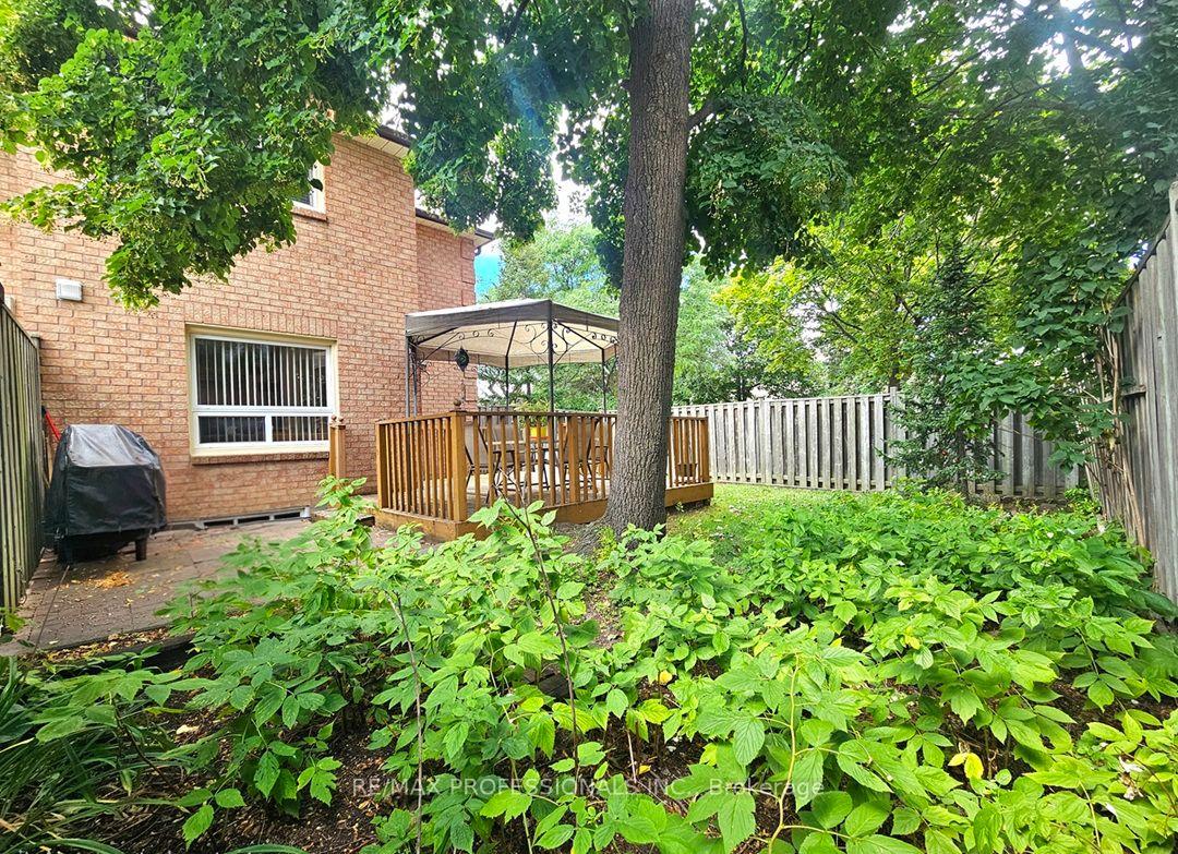 Photo 40 of Unit 1, 500 Silverthorne Crescent, Mississauga, Hurontario — HOMEH