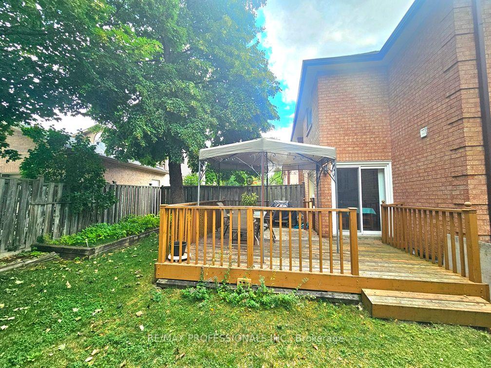 Photo 43 of Unit 1, 500 Silverthorne Crescent, Mississauga, Hurontario — HOMEH