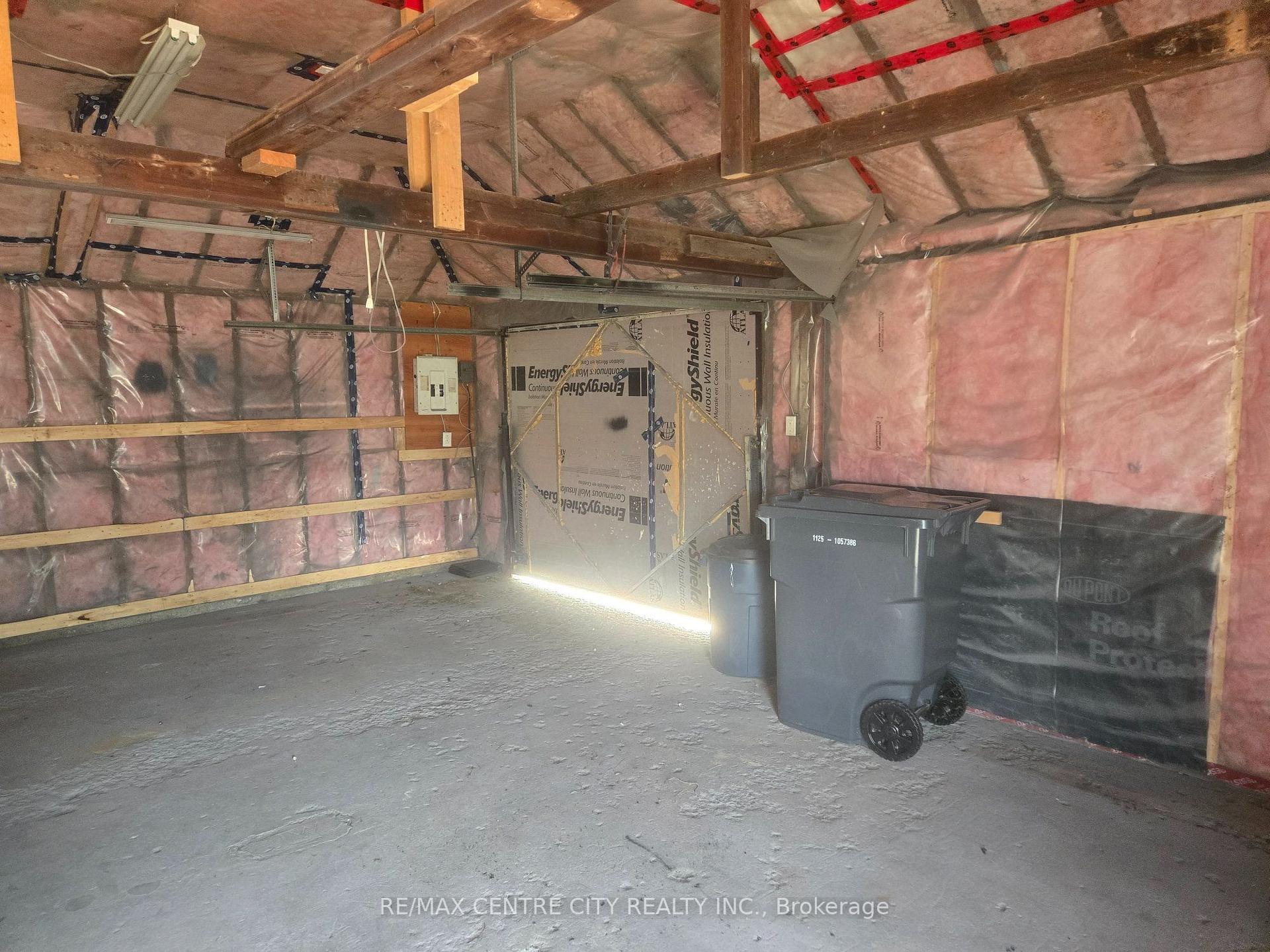 Photo 4 of 8565 Imperial Road, Malahide, Rural Malahide — HOMEH