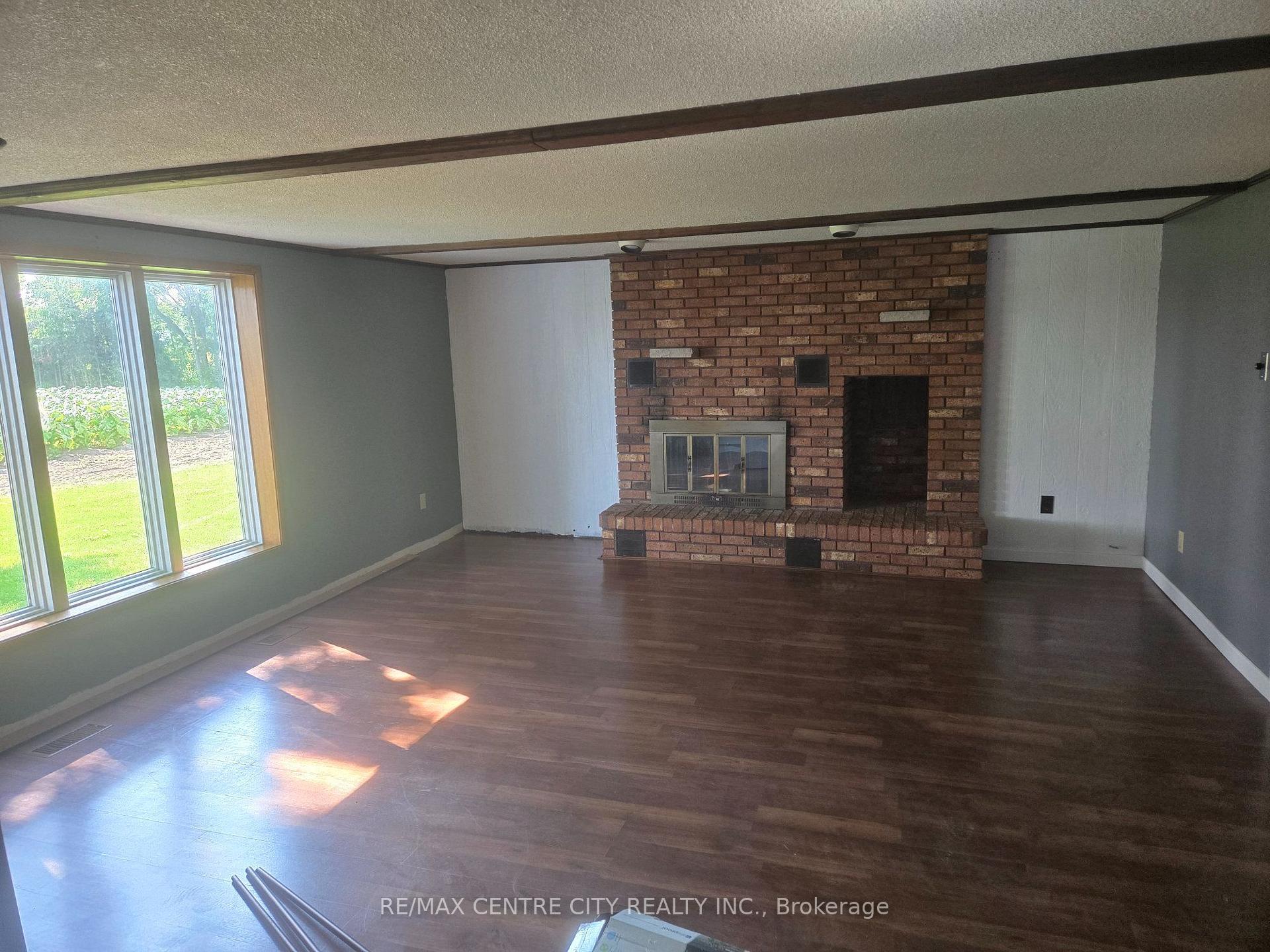 Photo 8 of 8565 Imperial Road, Malahide, Rural Malahide — HOMEH
