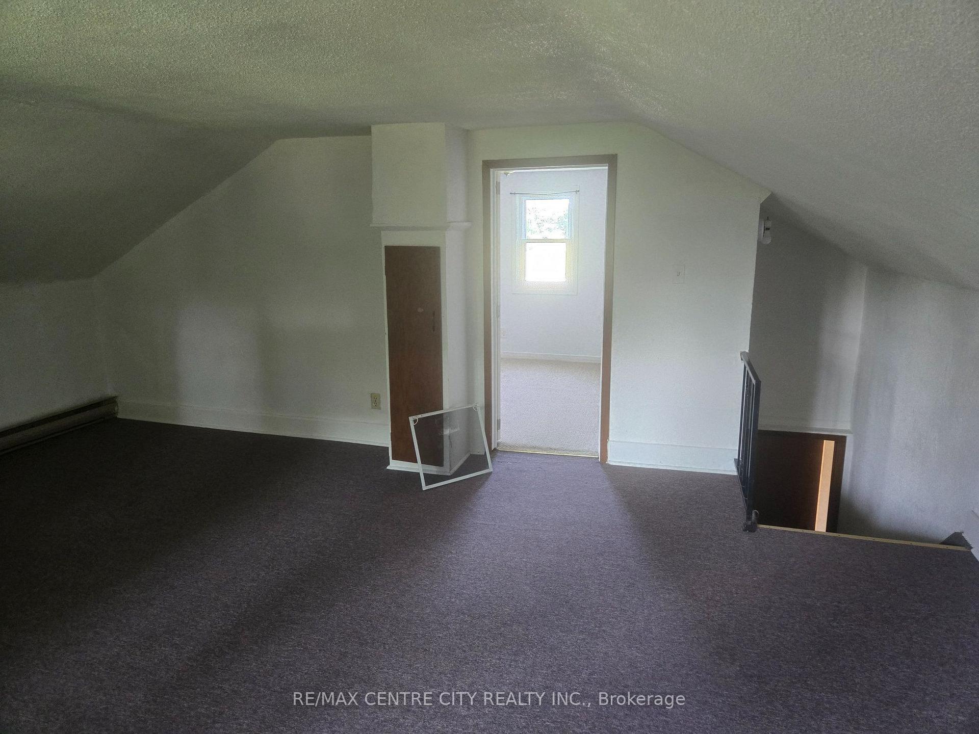Photo 14 of 8565 Imperial Road, Malahide, Rural Malahide — HOMEH