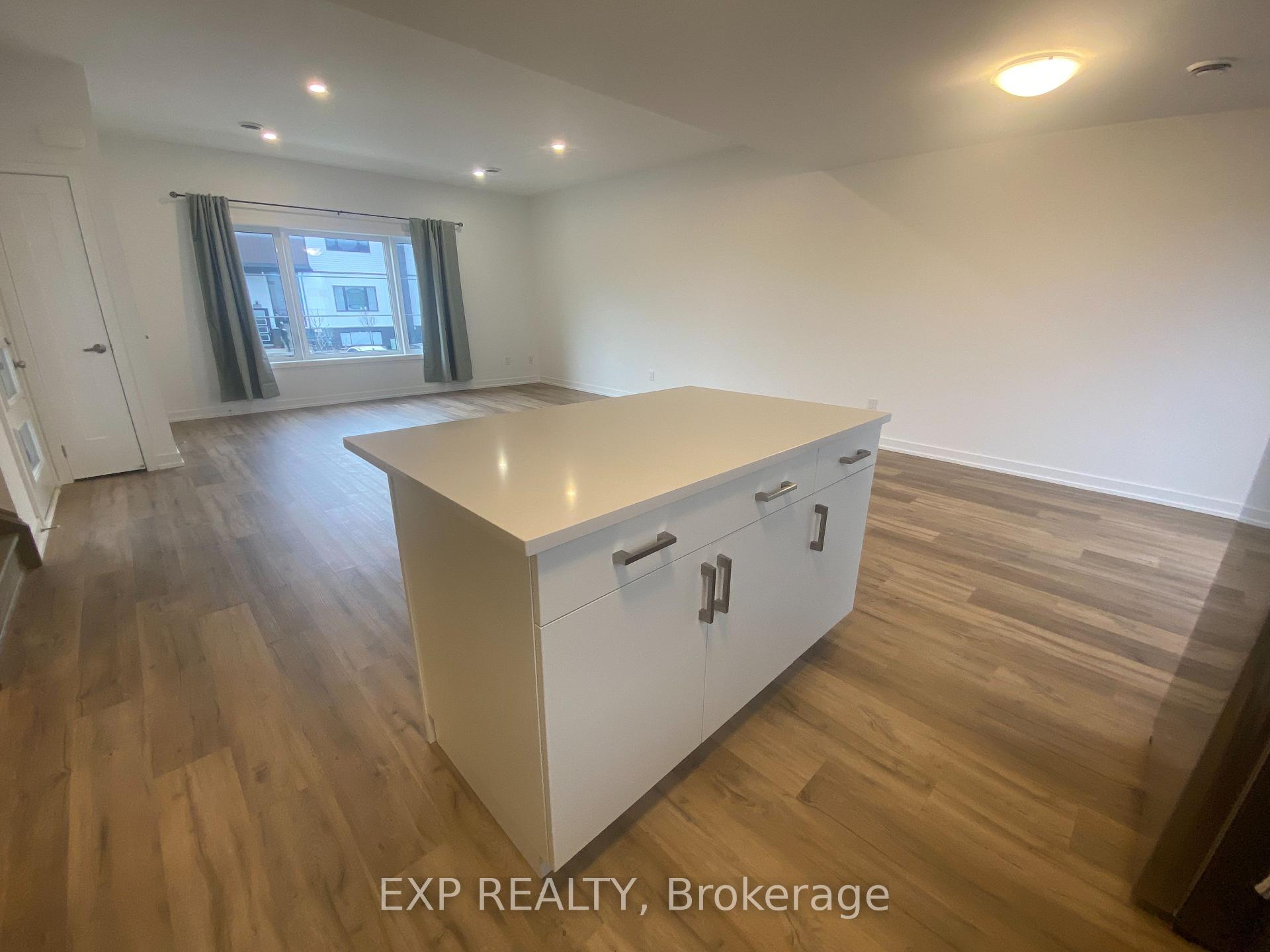 Photo 7 of Unit 222, 4263 Fourth Avenue, Niagara Falls, Downtown — HOMEH