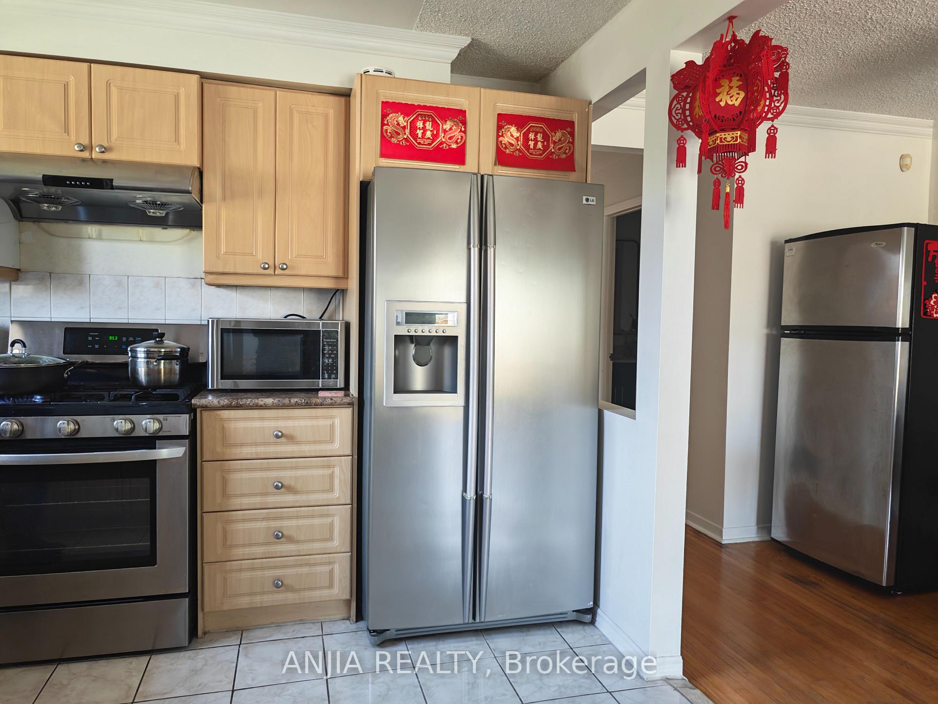 Photo 5 of Unit Main, 58 Kitchener Road, Scarborough, West Hill — HOMEH