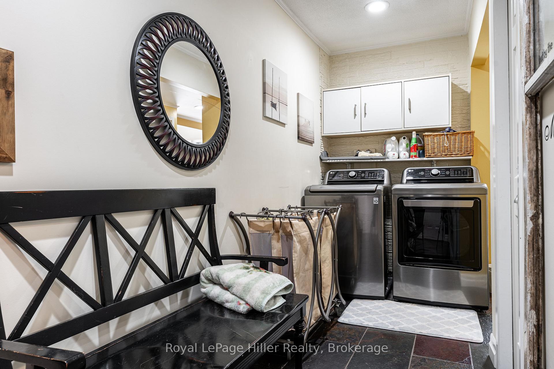 Photo 22 of 950 Oloane Avenue, Stratford — HOMEH