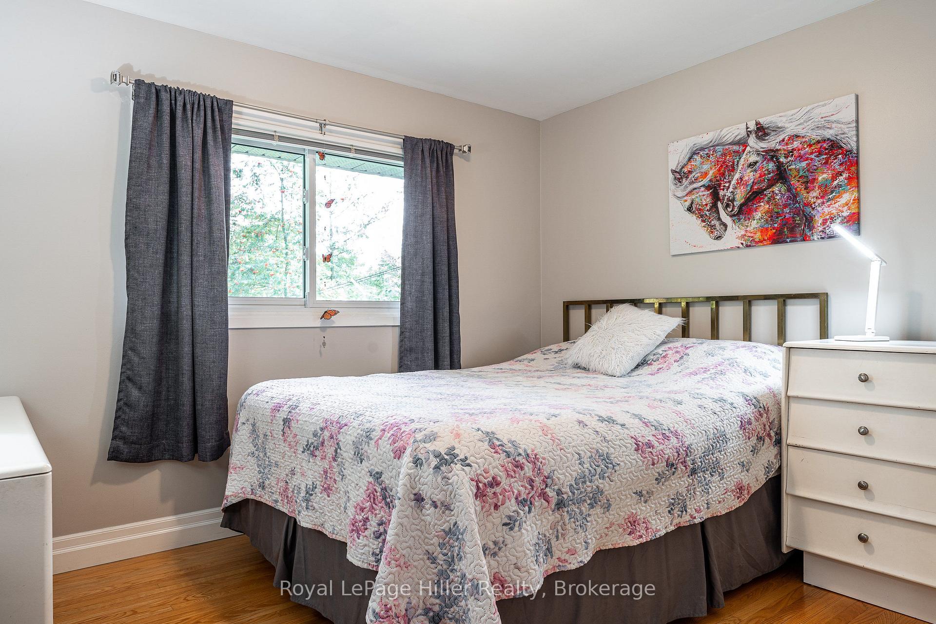 Photo 40 of 950 Oloane Avenue, Stratford — HOMEH