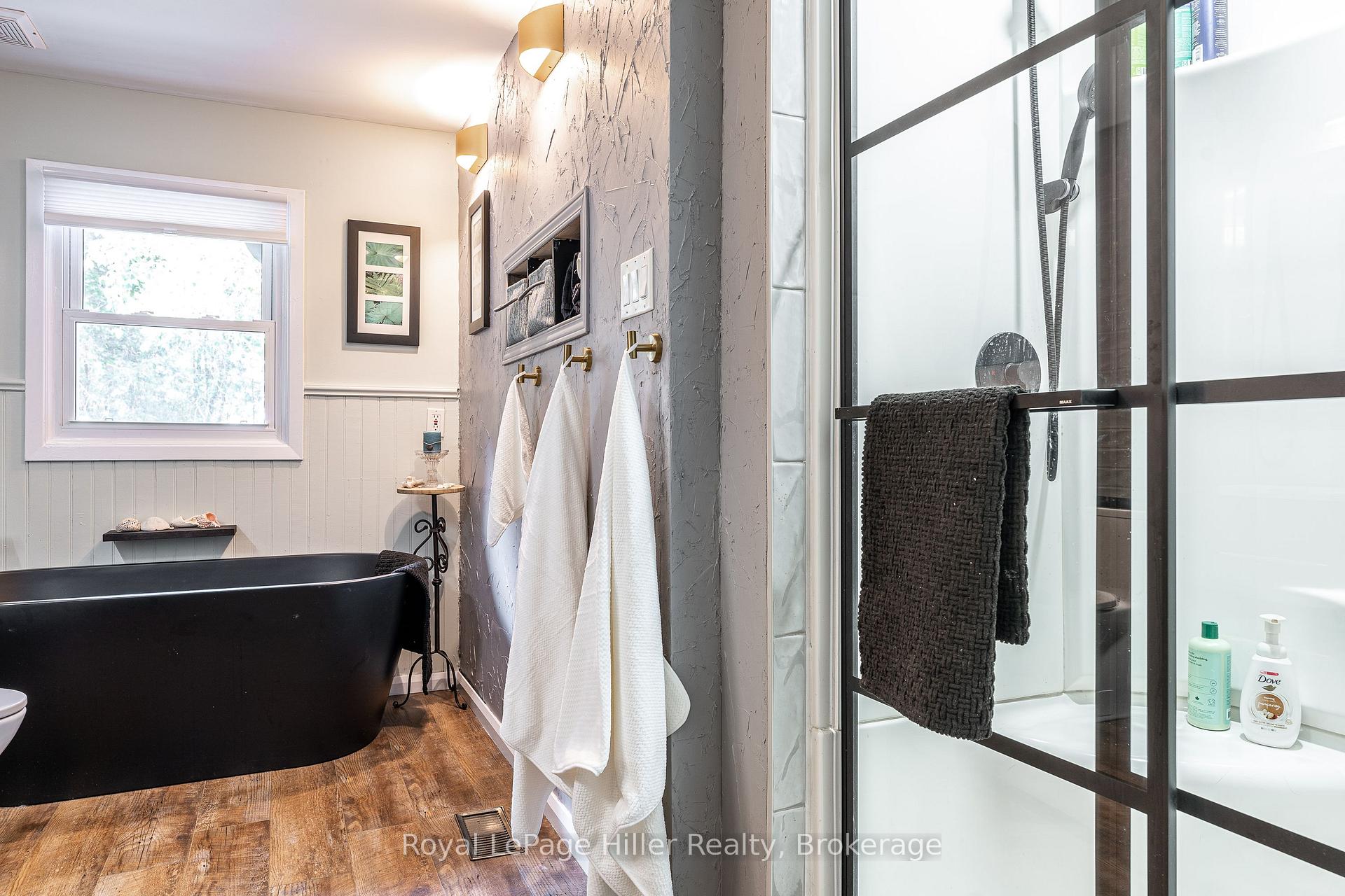 Photo 41 of 950 Oloane Avenue, Stratford — HOMEH