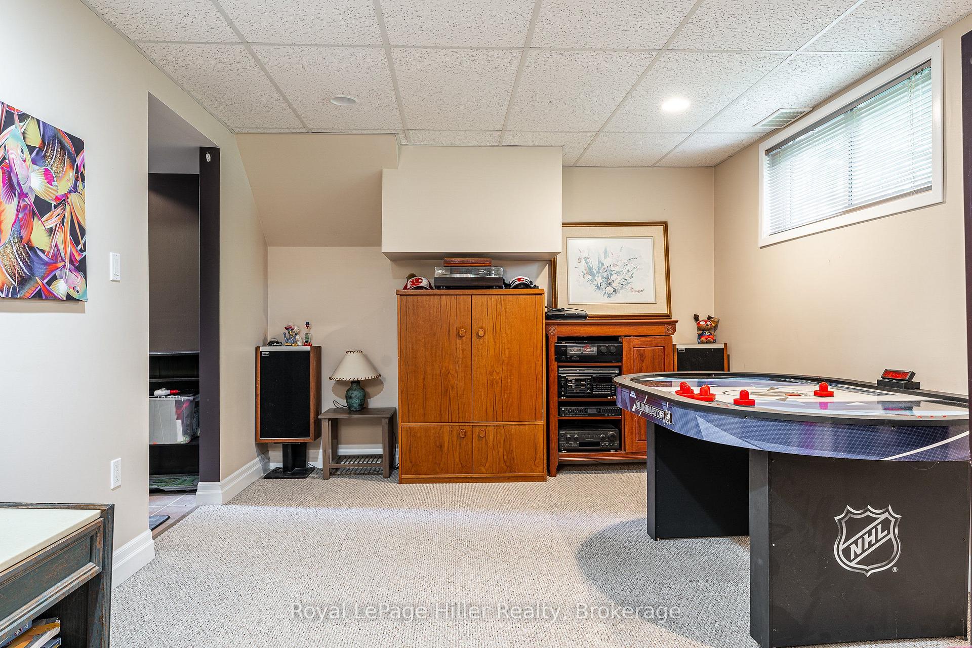 Photo 47 of 950 Oloane Avenue, Stratford — HOMEH