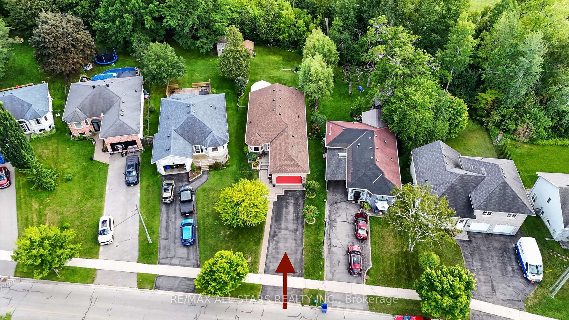 Photo 3 of 117 Riverglen Drive, Georgina, Keswick South — HOMEH