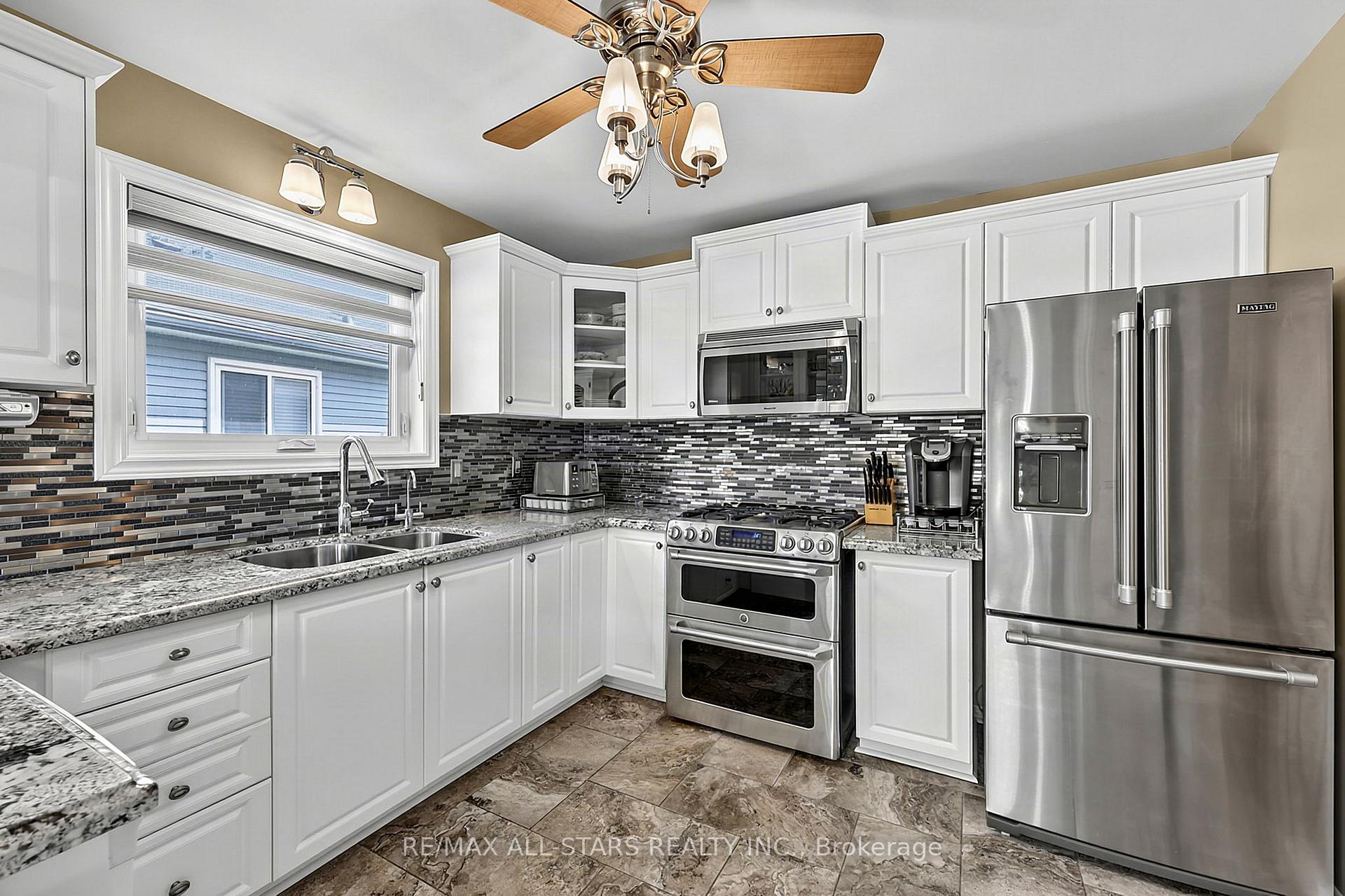 Photo 9 of 117 Riverglen Drive, Georgina, Keswick South — HOMEH