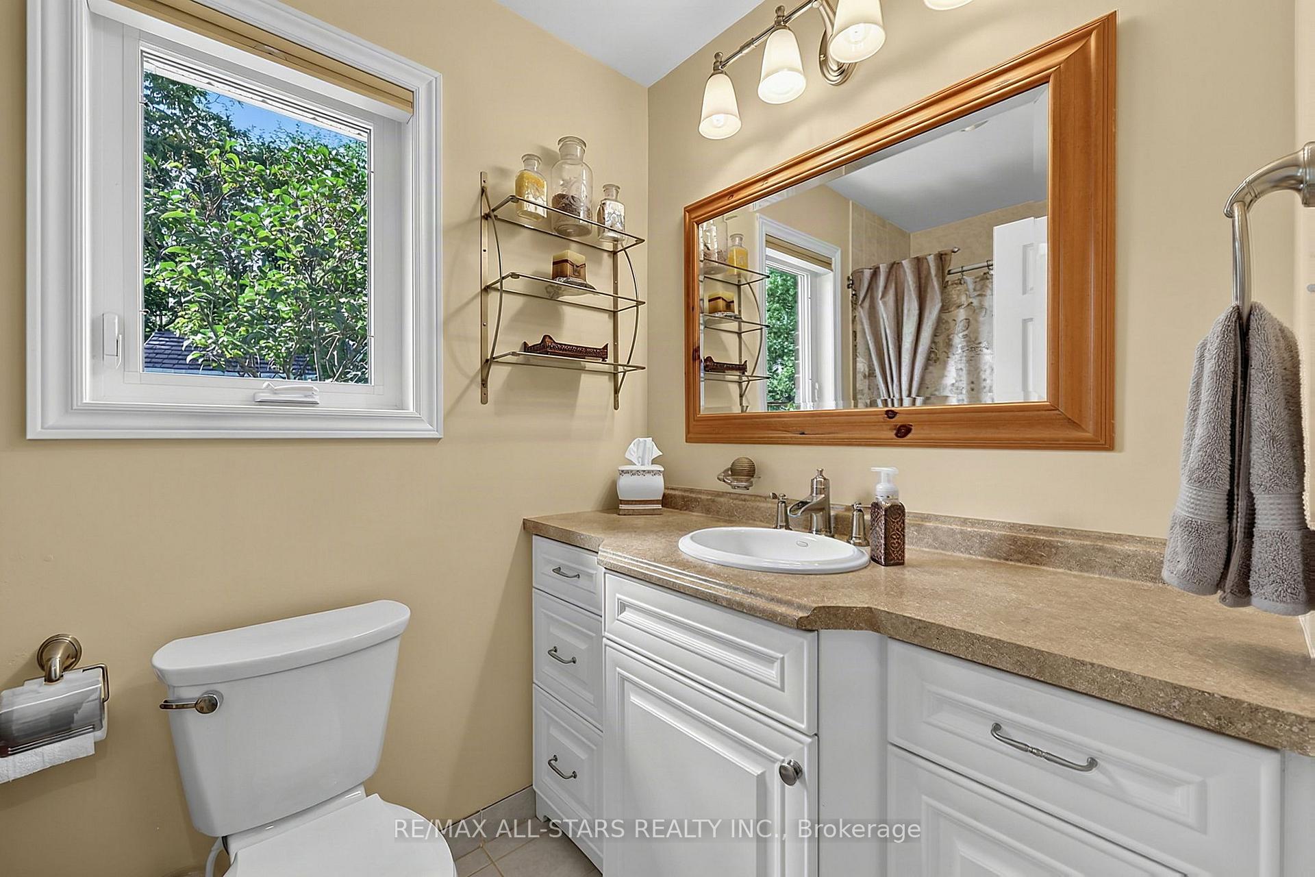 Photo 26 of 117 Riverglen Drive, Georgina, Keswick South — HOMEH