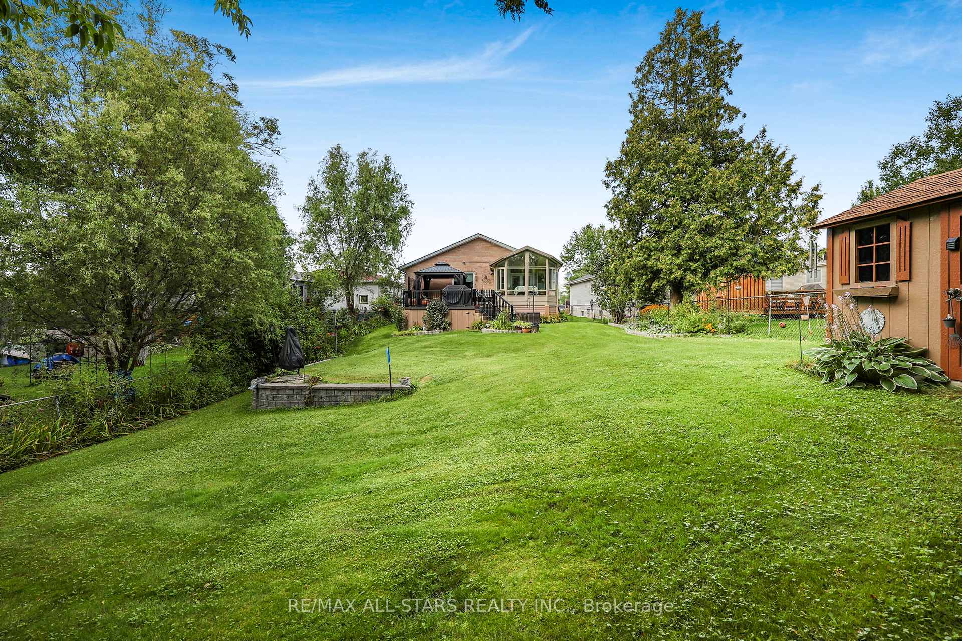 Photo 40 of 117 Riverglen Drive, Georgina, Keswick South — HOMEH