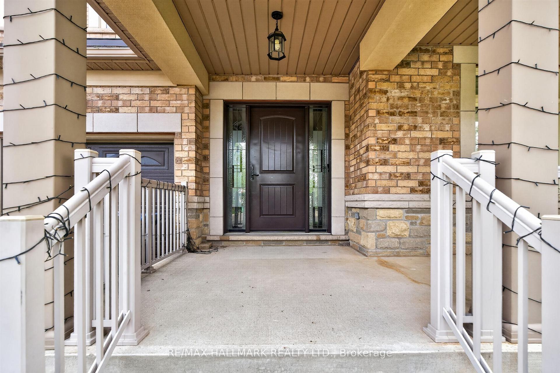 Photo 3 of 99 Royal West Drive, Brampton, Credit Valley — HOMEH