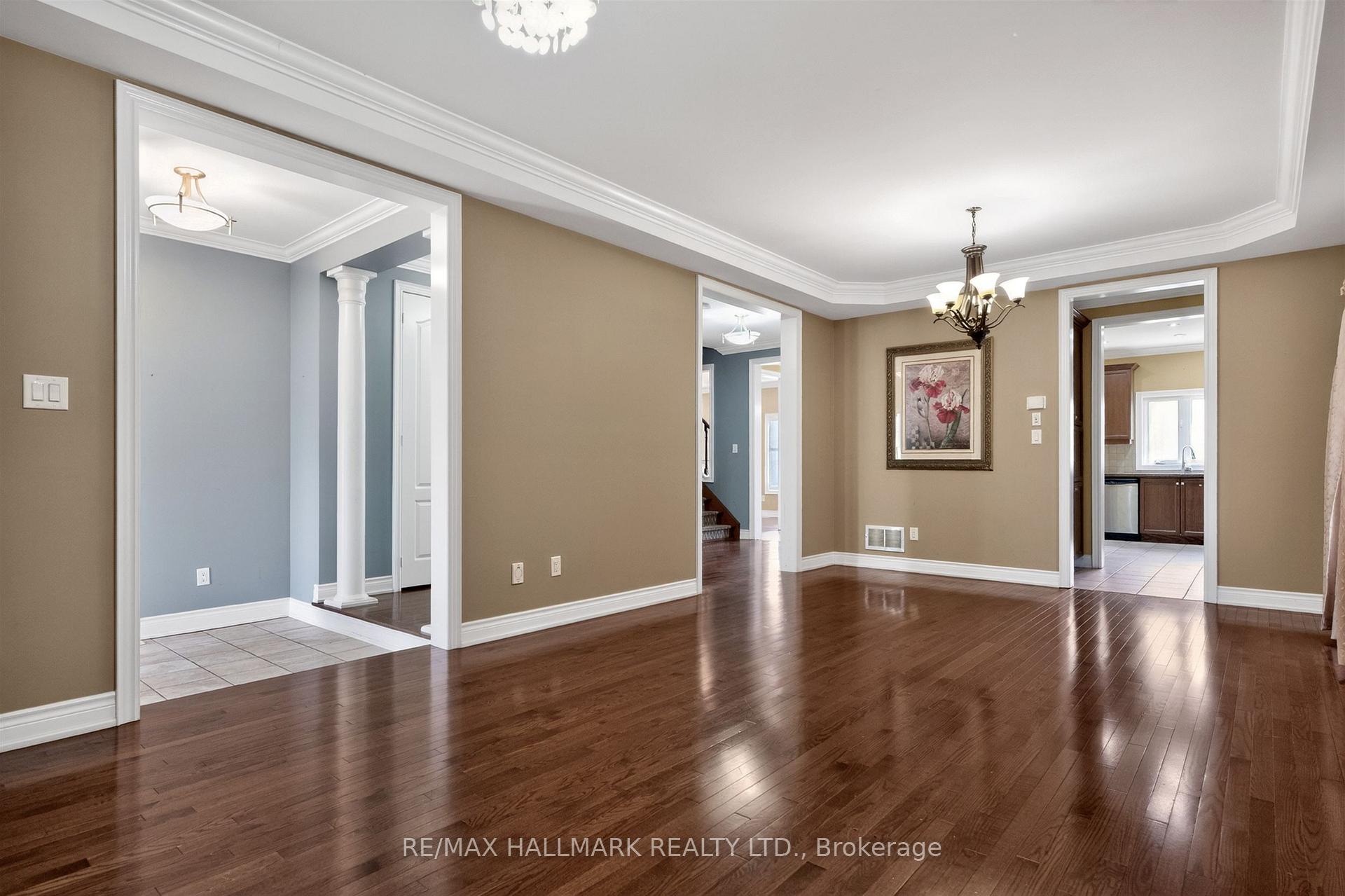 Photo 7 of 99 Royal West Drive, Brampton, Credit Valley — HOMEH