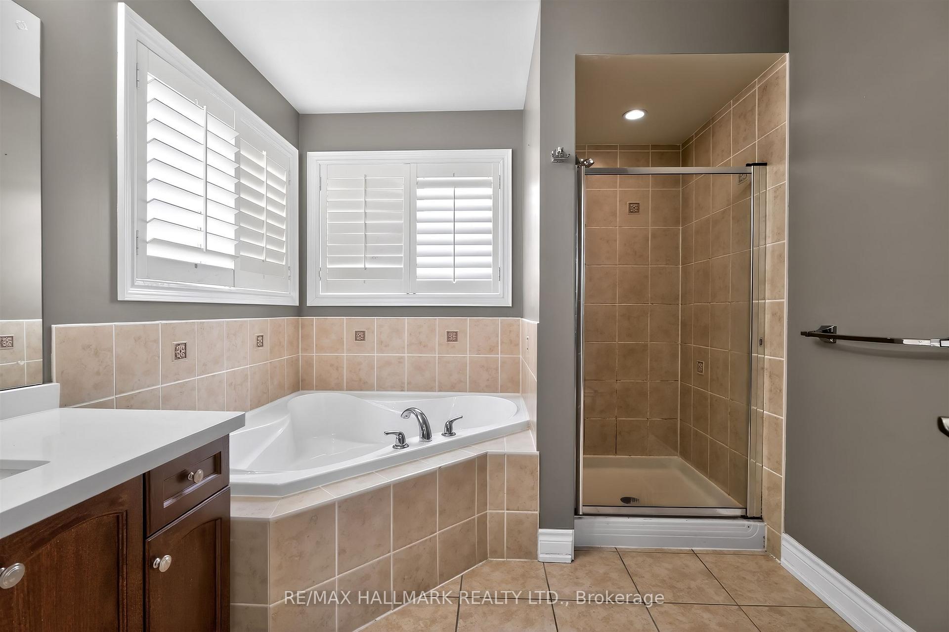 Photo 23 of 99 Royal West Drive, Brampton, Credit Valley — HOMEH