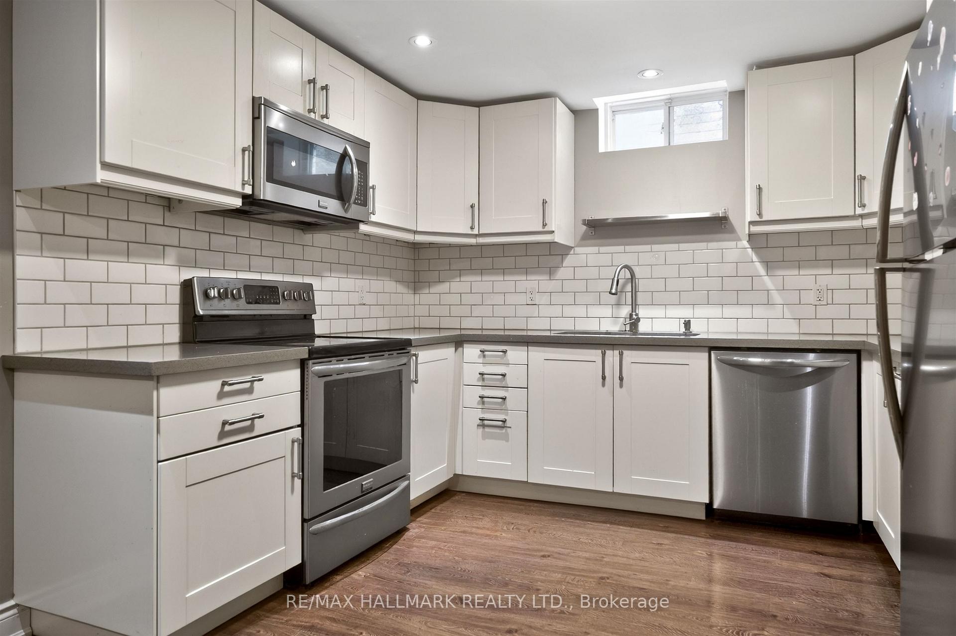 Photo 37 of 99 Royal West Drive, Brampton, Credit Valley — HOMEH