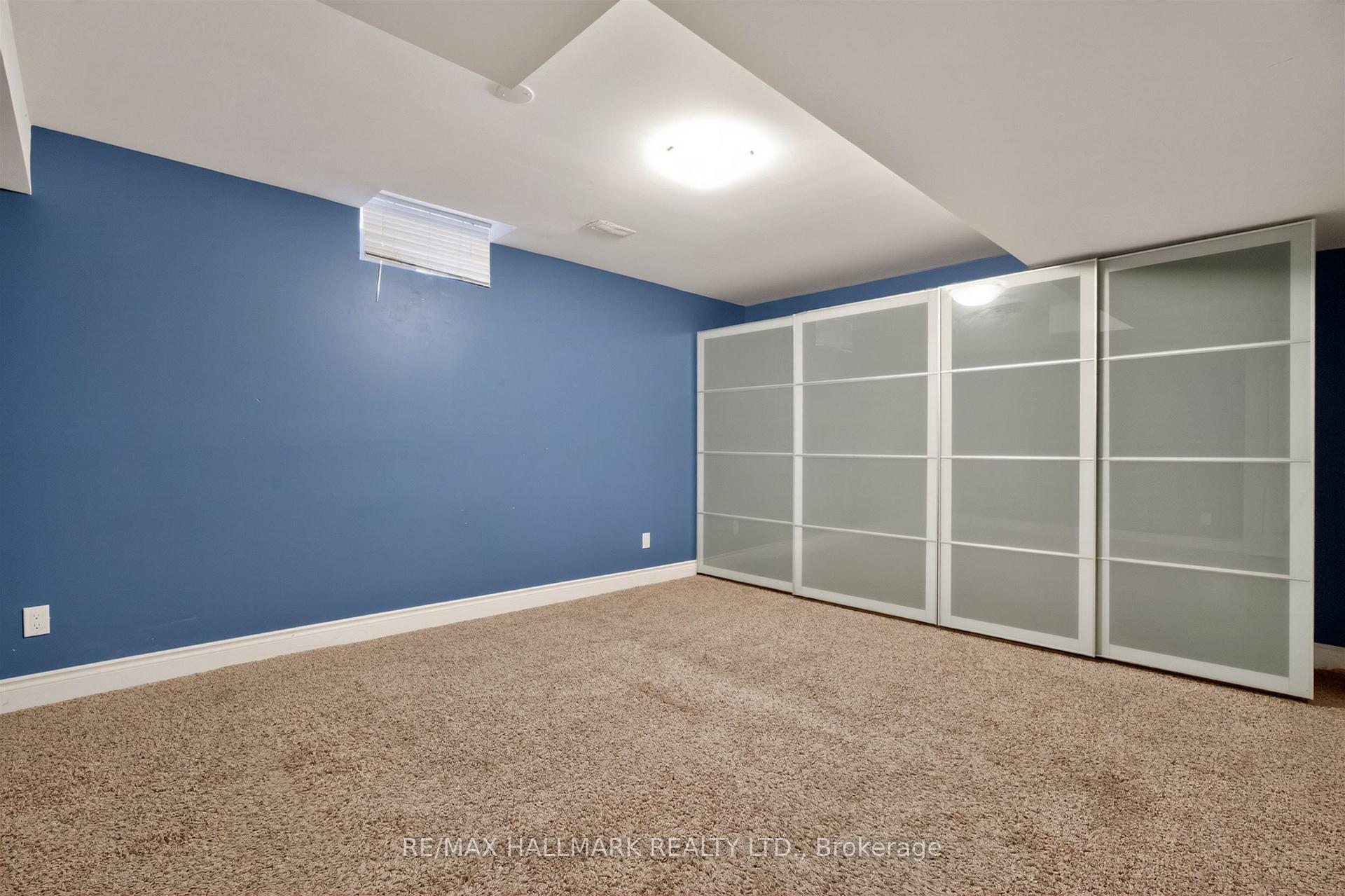 Photo 38 of 99 Royal West Drive, Brampton, Credit Valley — HOMEH