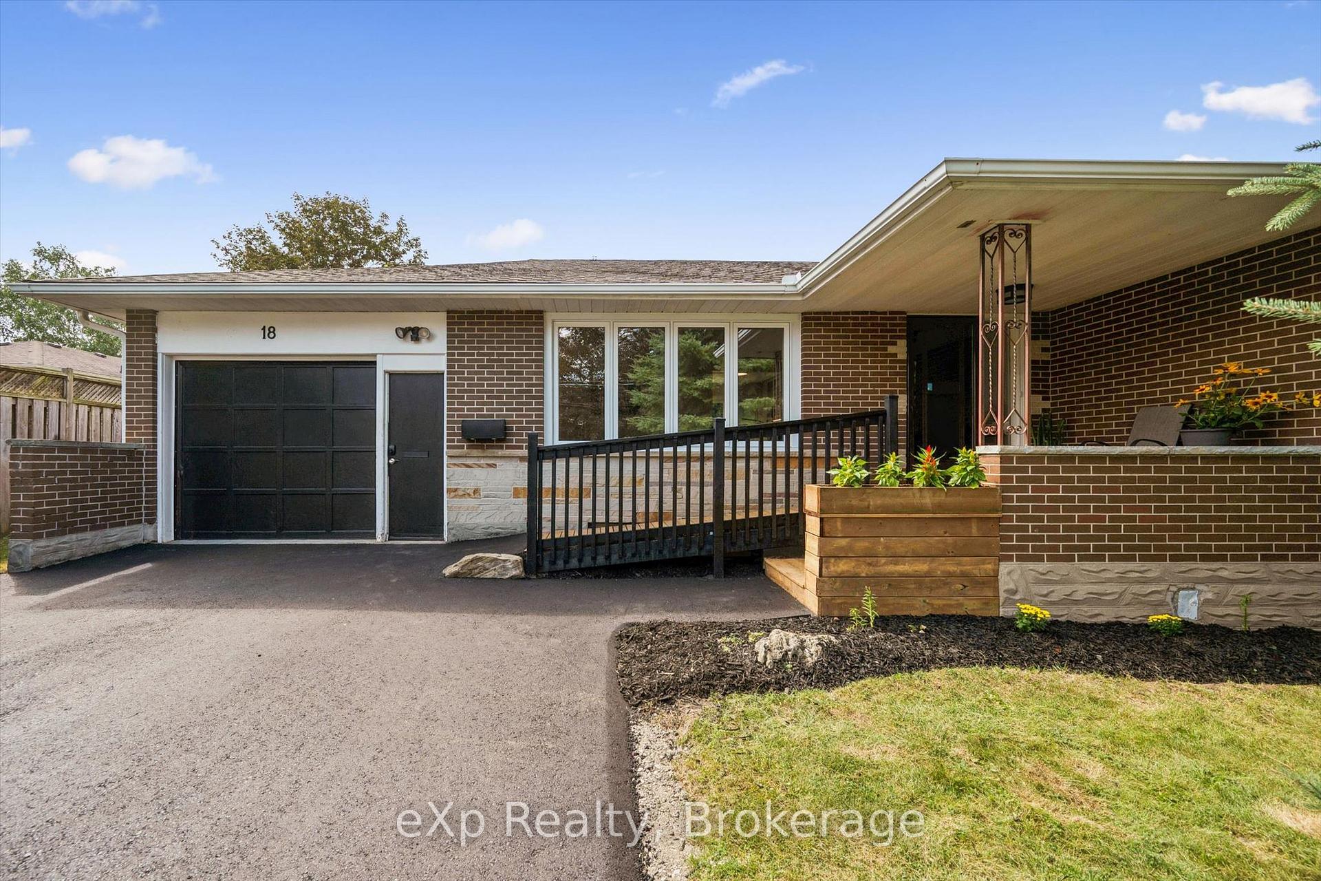 Photo 2 of 18 Eleanor Court, Guelph, Grange Road — HOMEH