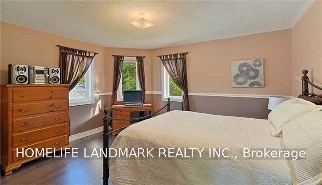 Photo 15 of 55 Laurentian Boulevard, Vaughan, Rural Vaughan — HOMEH
