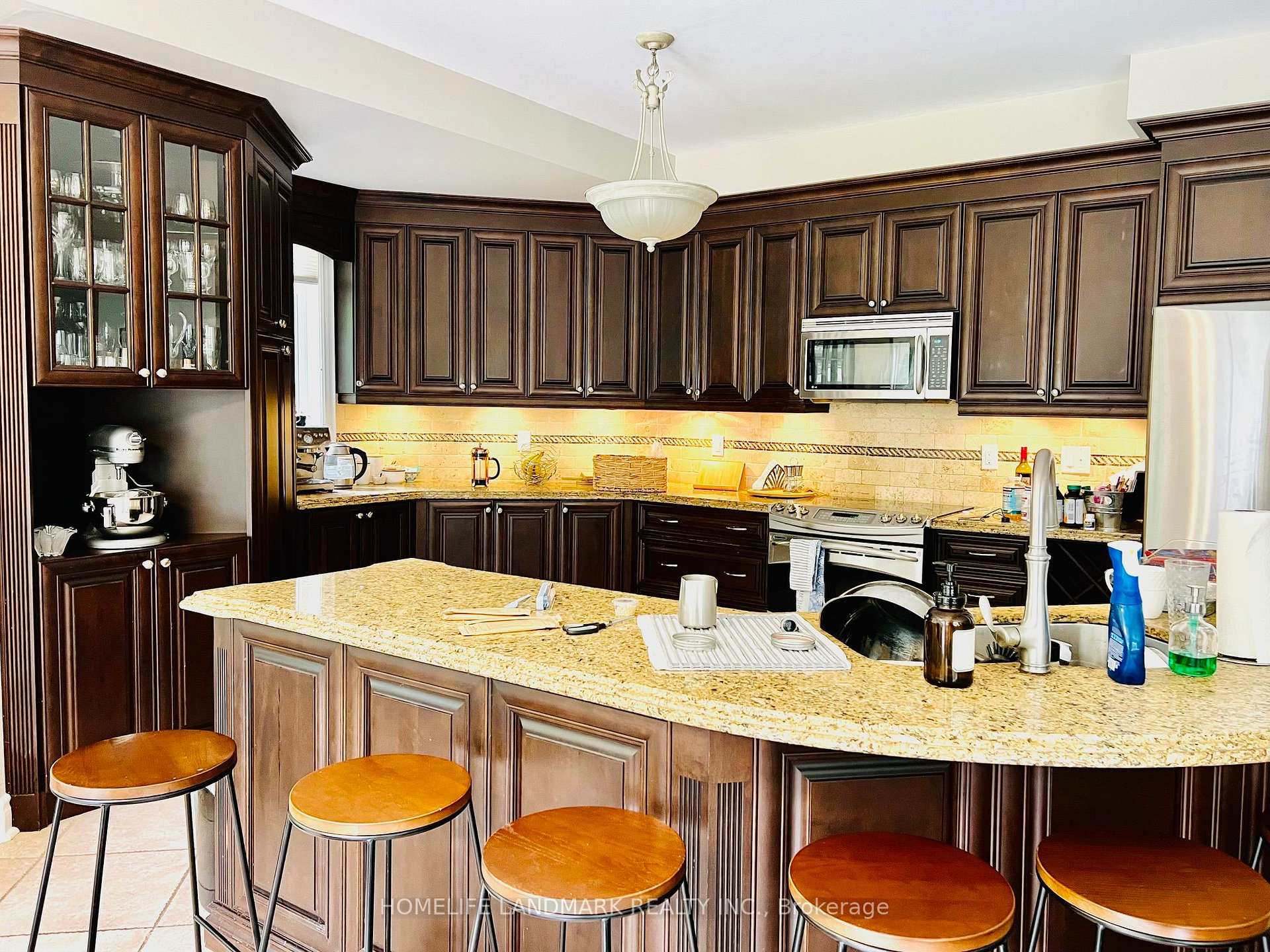 Photo 8 of 55 Laurentian Boulevard, Vaughan, Rural Vaughan — HOMEH