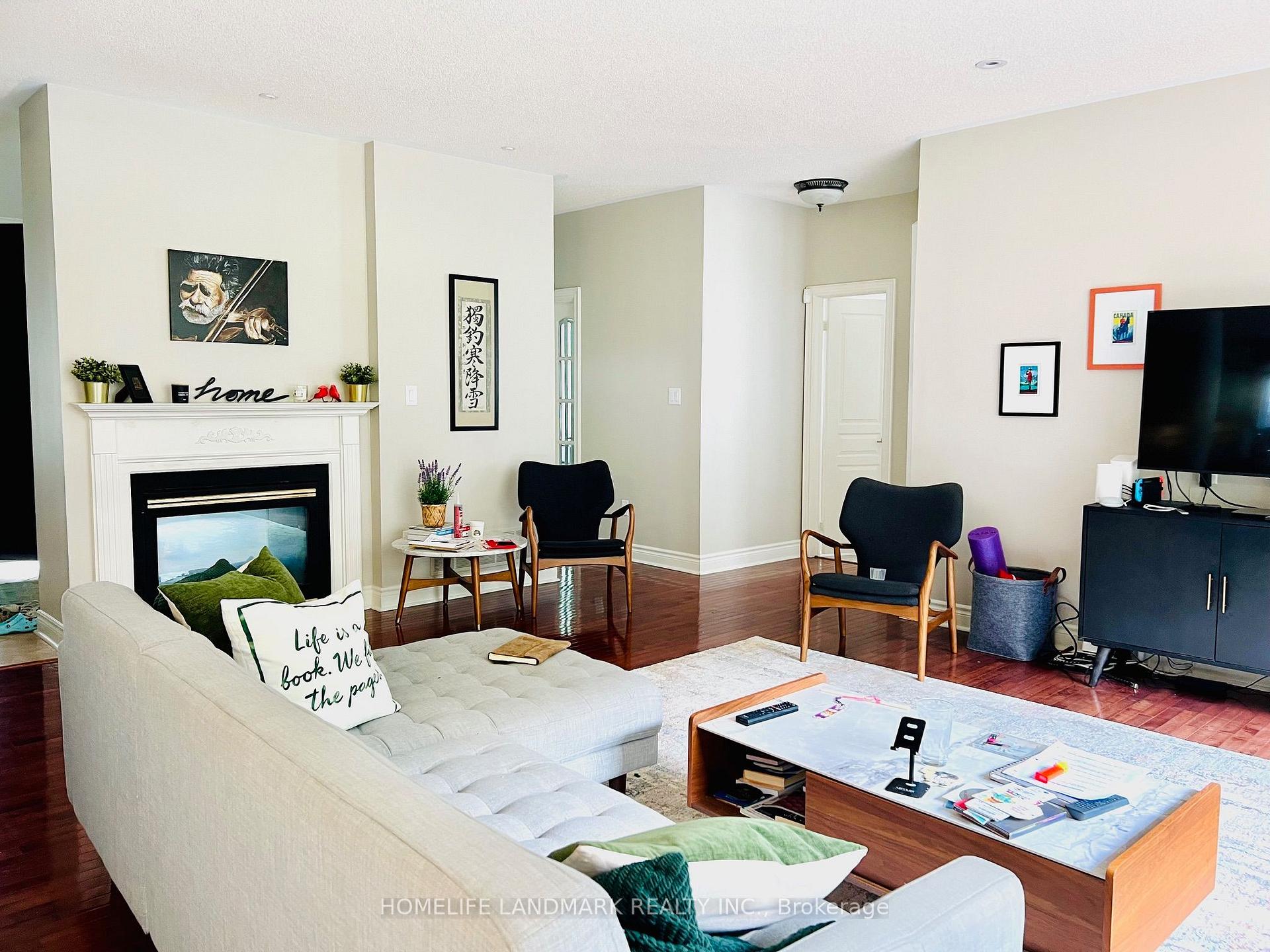 Photo 12 of 55 Laurentian Boulevard, Vaughan, Rural Vaughan — HOMEH