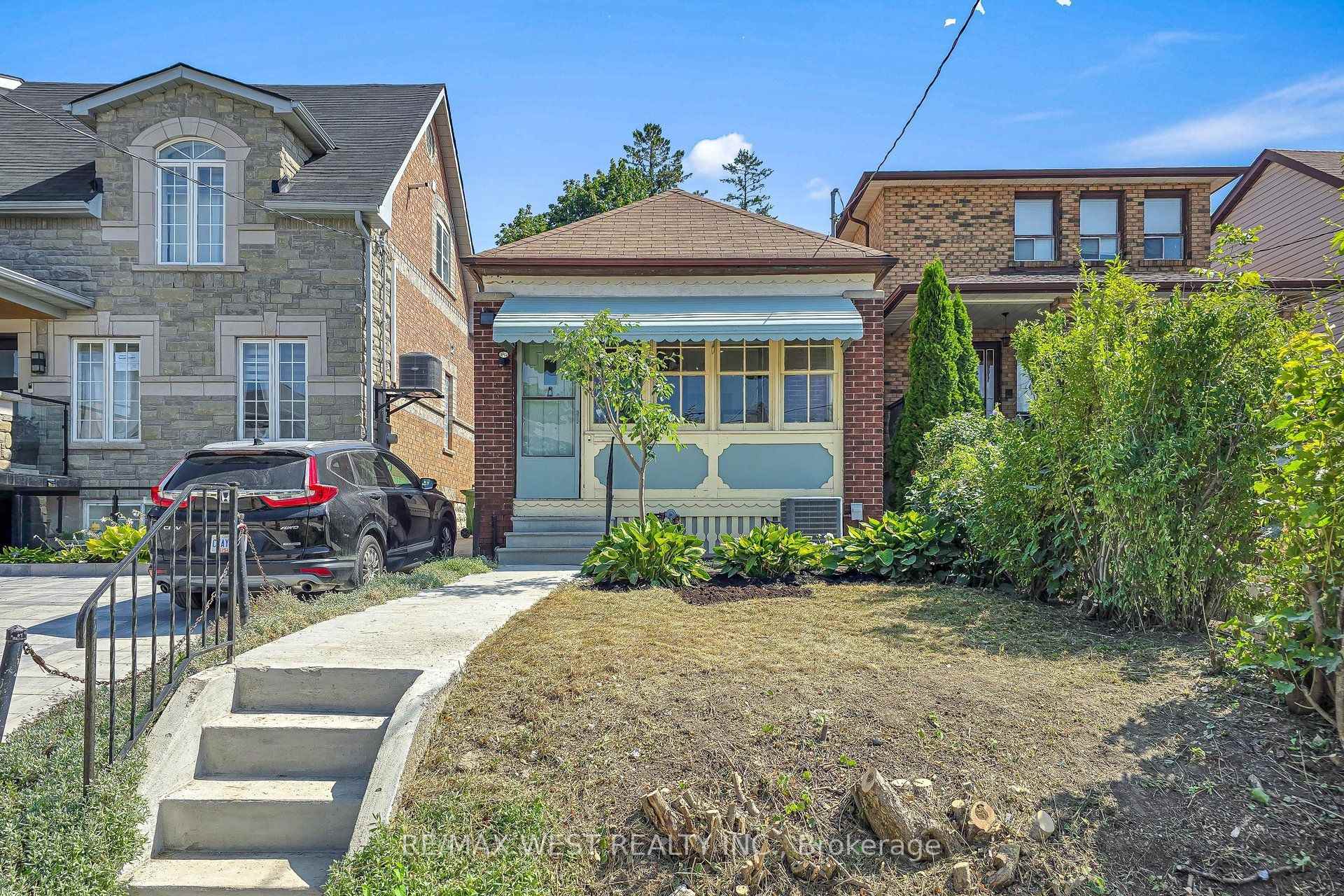 Photo 1 of 59 Branstone Road, Toronto, Caledonia-Fairbank — HOMEH