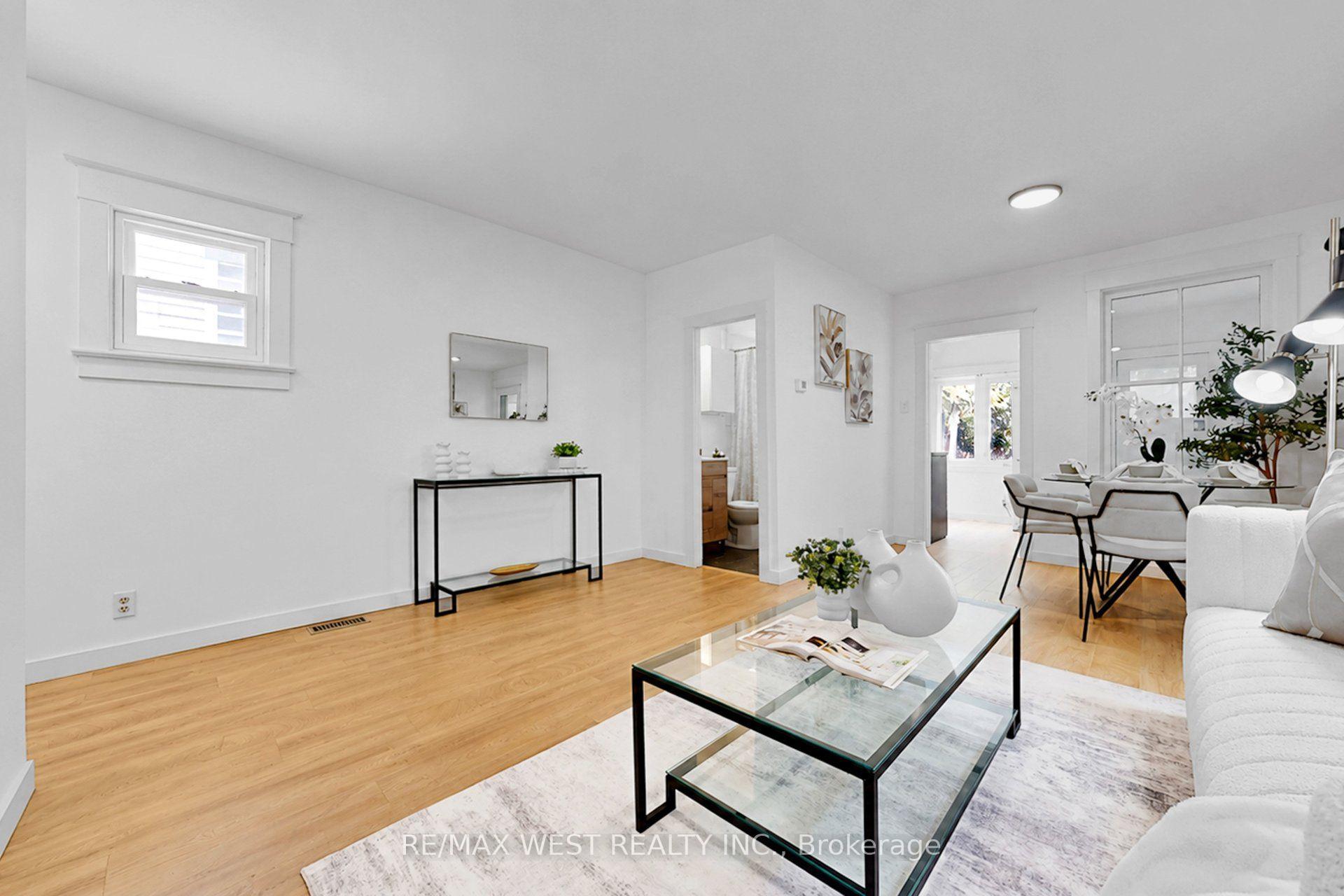 Photo 10 of 59 Branstone Road, Toronto, Caledonia-Fairbank — HOMEH