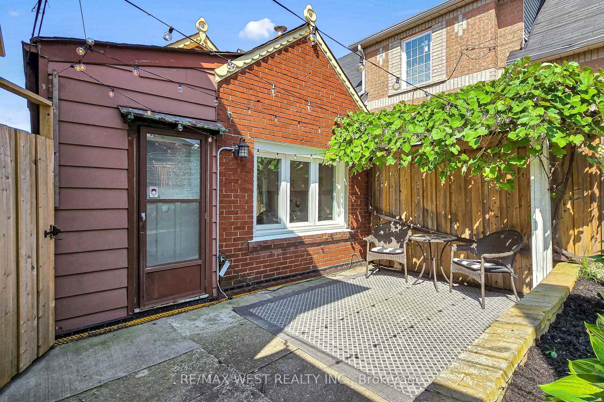 Photo 32 of 59 Branstone Road, Toronto, Caledonia-Fairbank — HOMEH