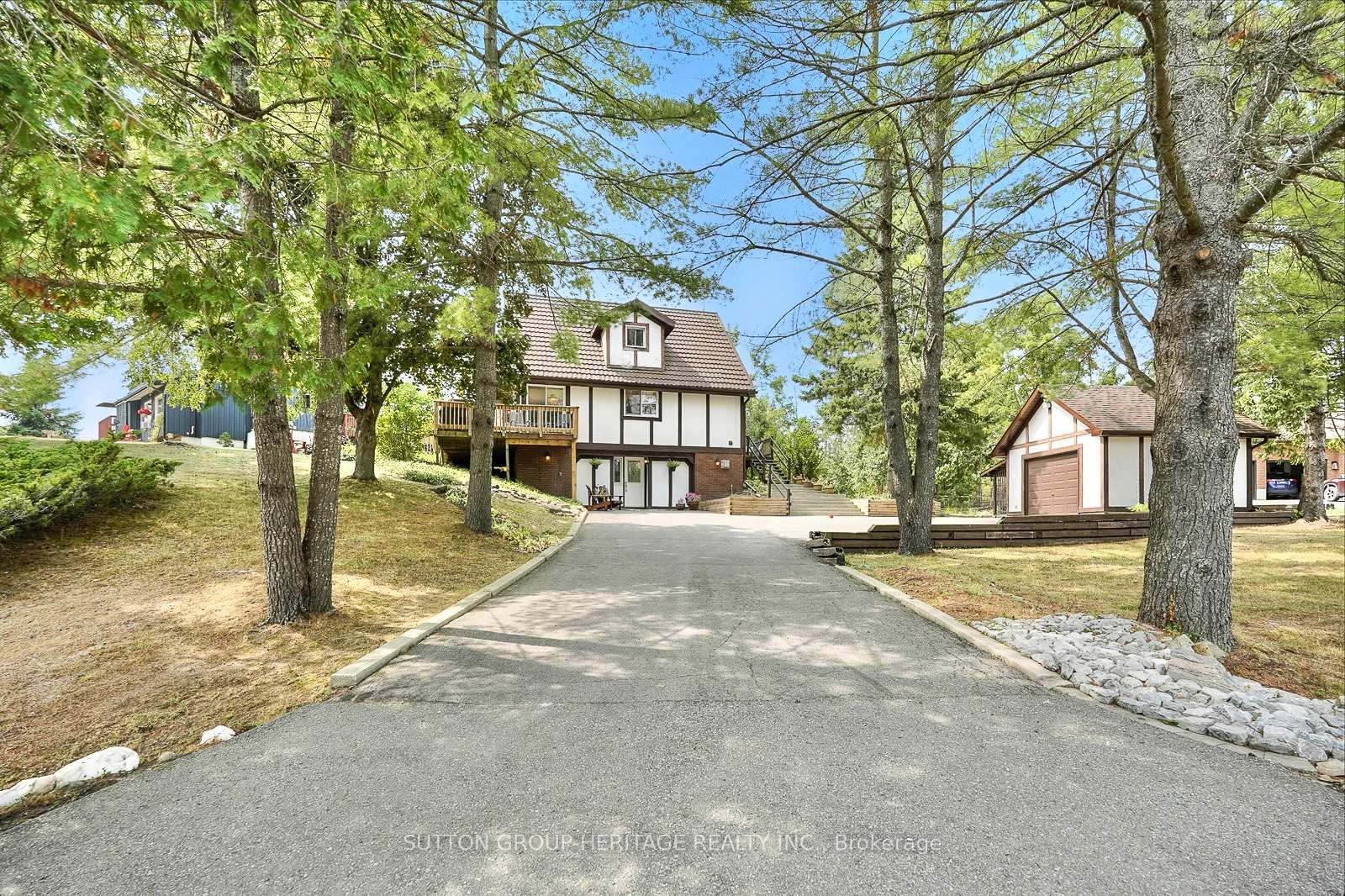 Photo 2 of 184 Pirates Glen Drive, Trent Lakes — HOMEH