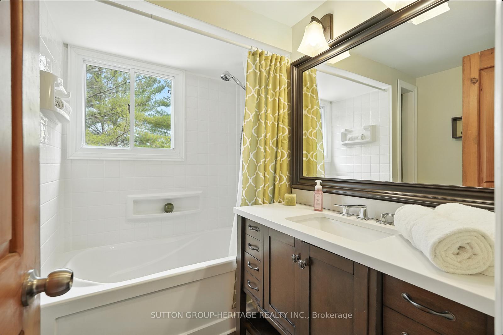 Photo 23 of 184 Pirates Glen Drive, Trent Lakes — HOMEH