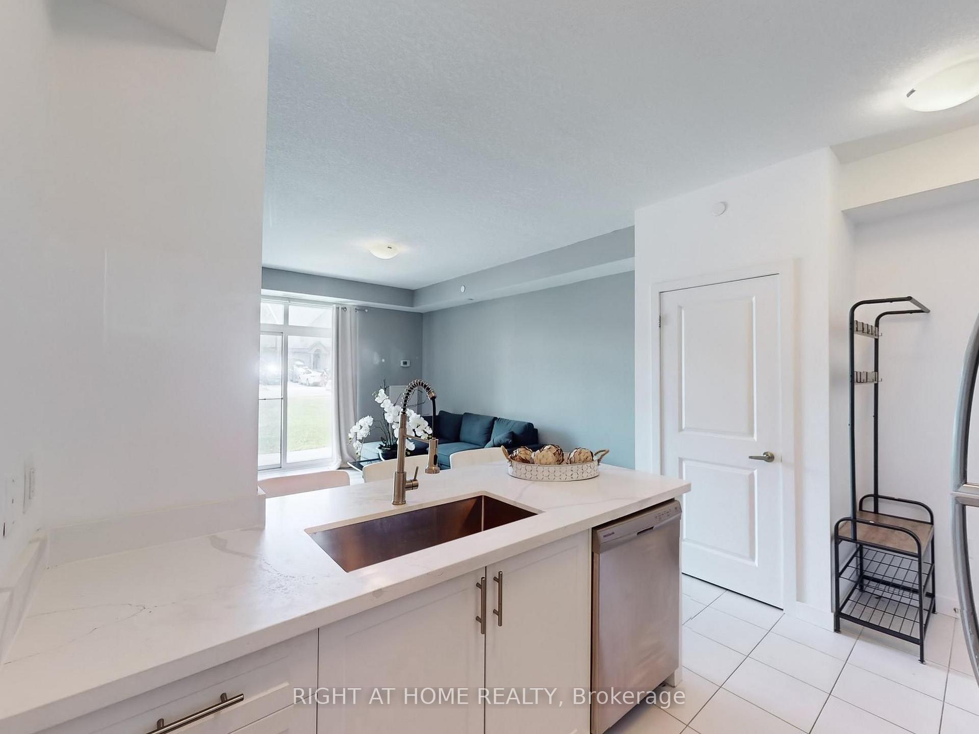 Photo 20 of Unit 111, 101 Shoreview Place, Hamilton, Stoney Creek — HOMEH