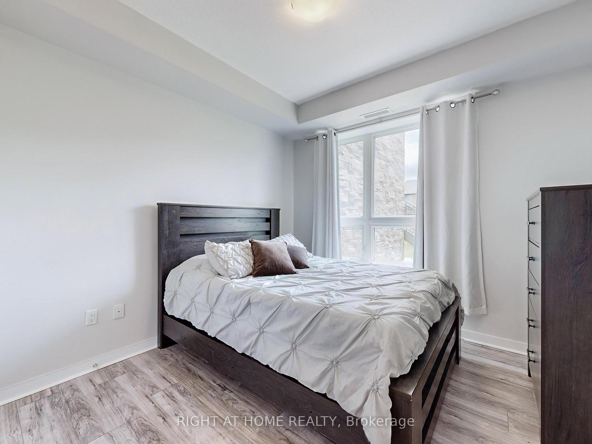 Photo 21 of Unit 111, 101 Shoreview Place, Hamilton, Stoney Creek — HOMEH