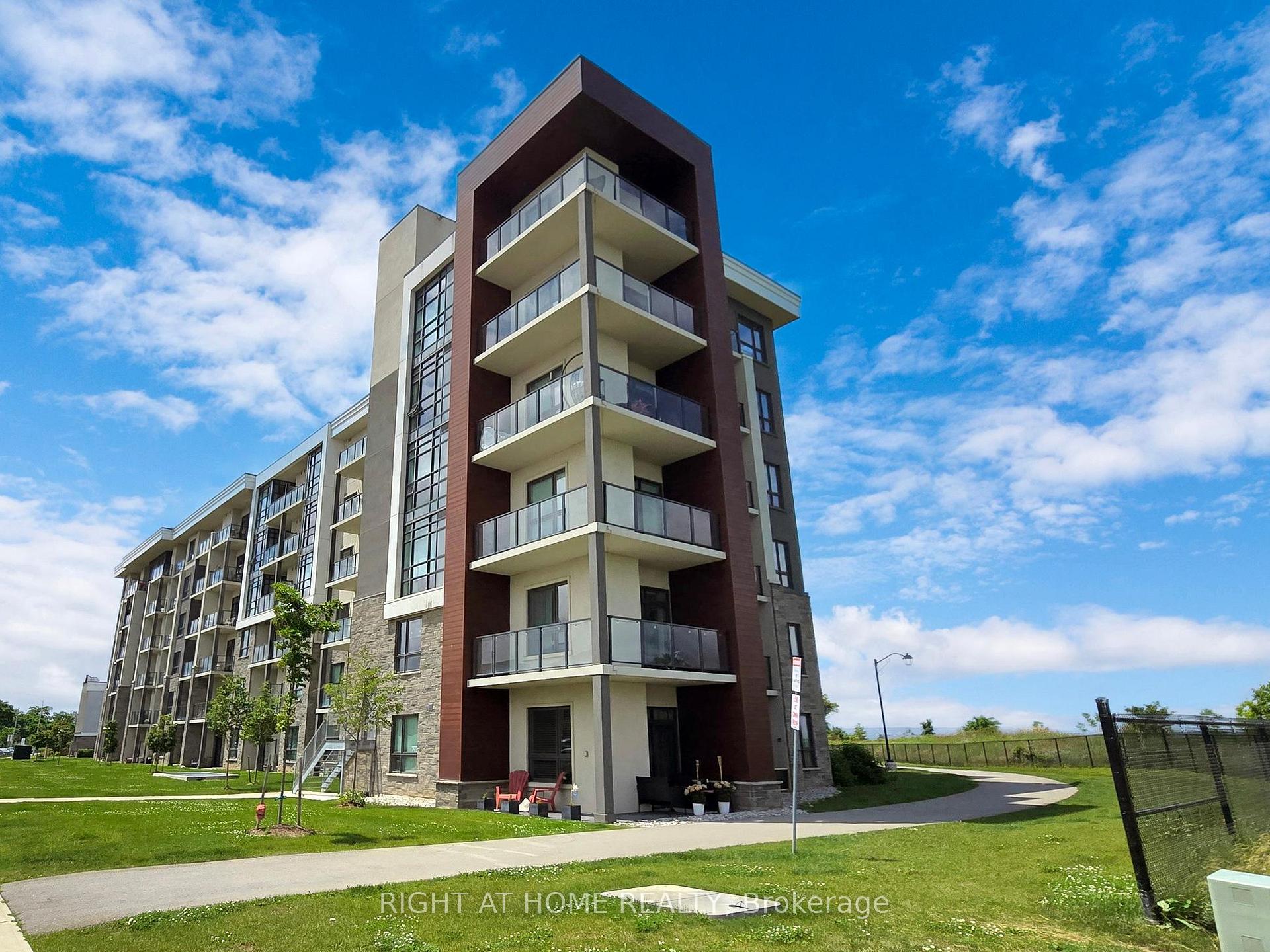 Photo 31 of Unit 111, 101 Shoreview Place, Hamilton, Stoney Creek — HOMEH