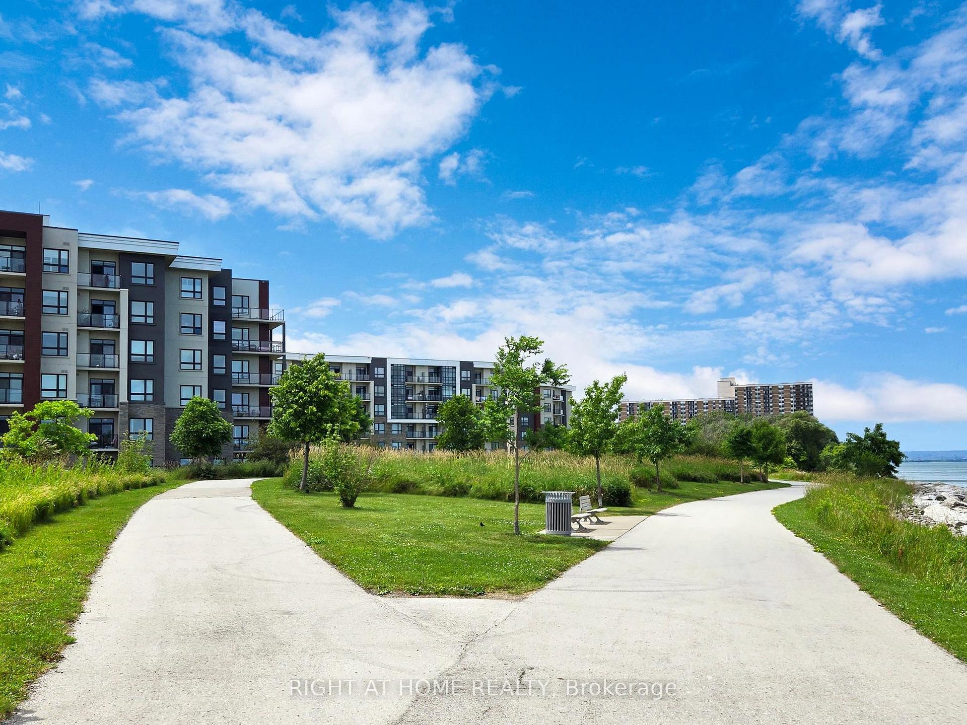 Photo 33 of Unit 111, 101 Shoreview Place, Hamilton, Stoney Creek — HOMEH
