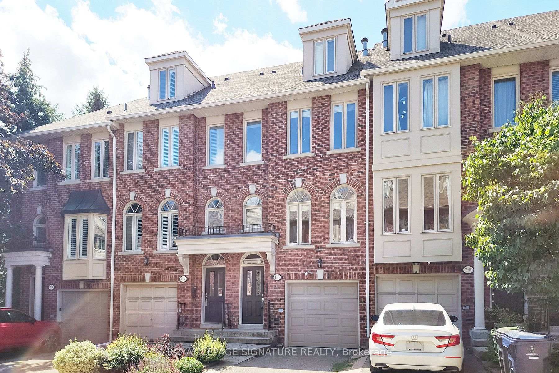 Photo 1 of 7-I Brussels Street, Etobicoke, Stonegate-Queensway — HOMEH