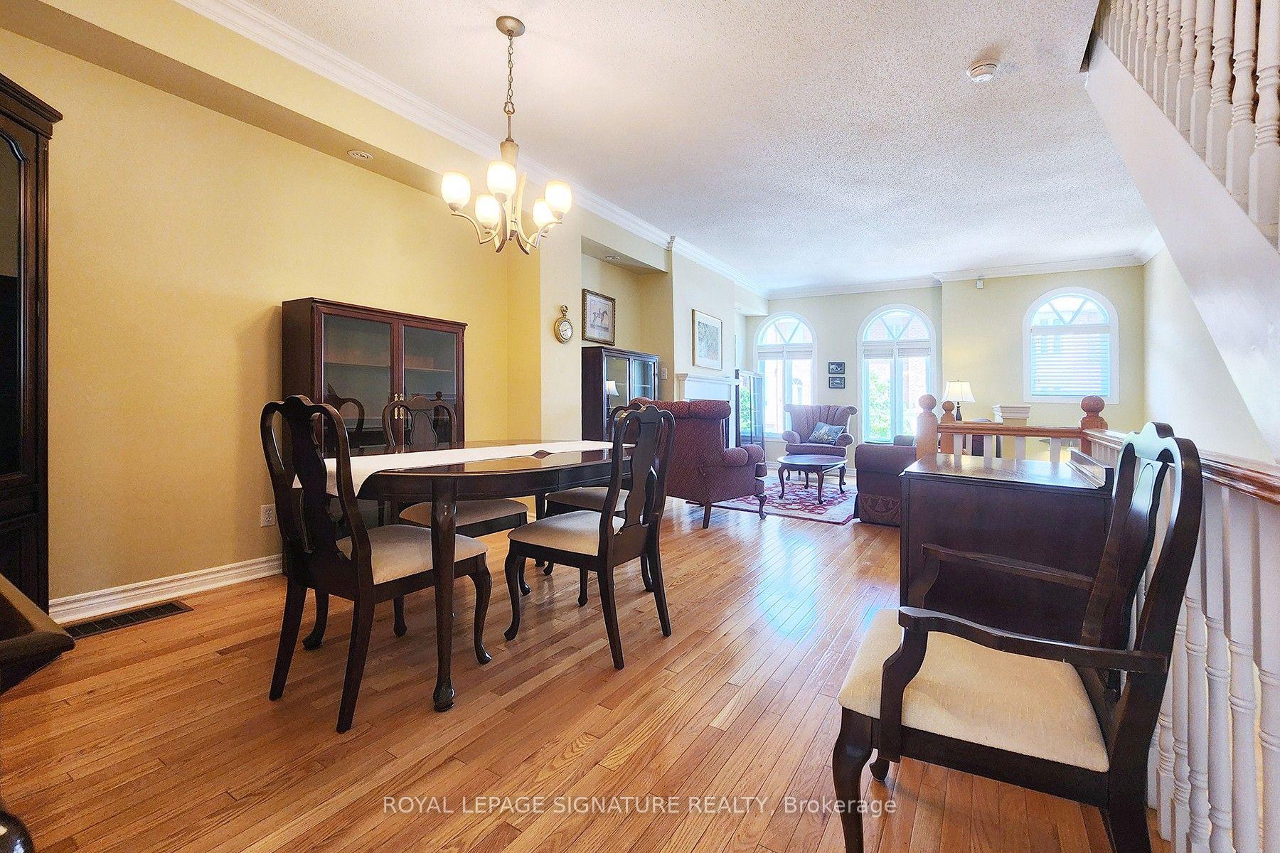 Photo 10 of 7-I Brussels Street, Etobicoke, Stonegate-Queensway — HOMEH