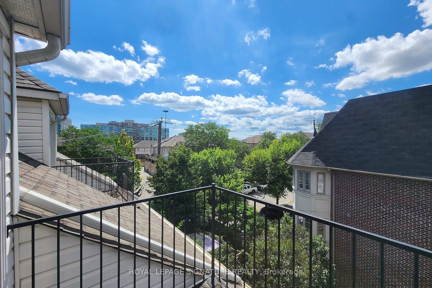 Photo 22 of 7-I Brussels Street, Etobicoke, Stonegate-Queensway — HOMEH
