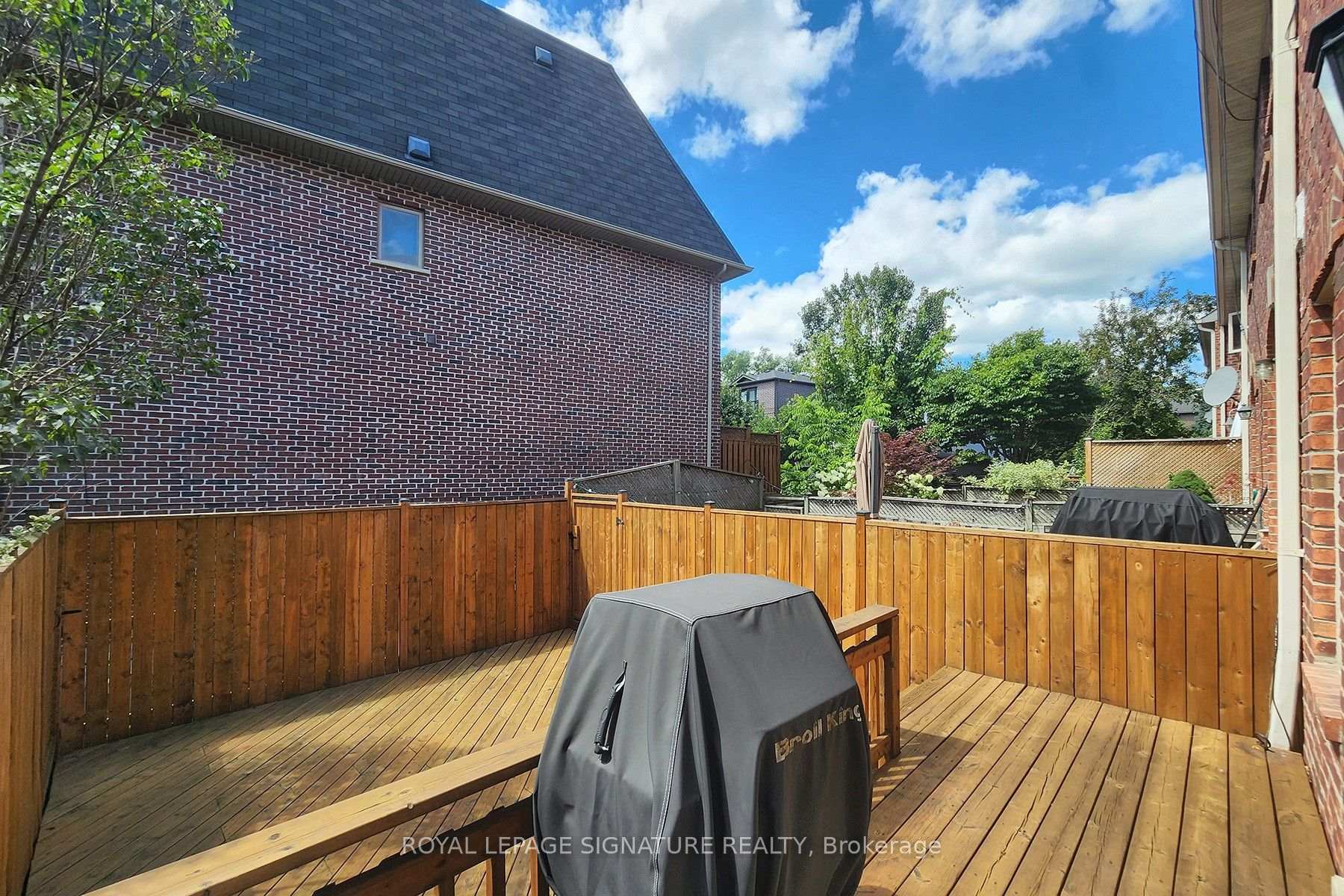 Photo 37 of 7-I Brussels Street, Etobicoke, Stonegate-Queensway — HOMEH