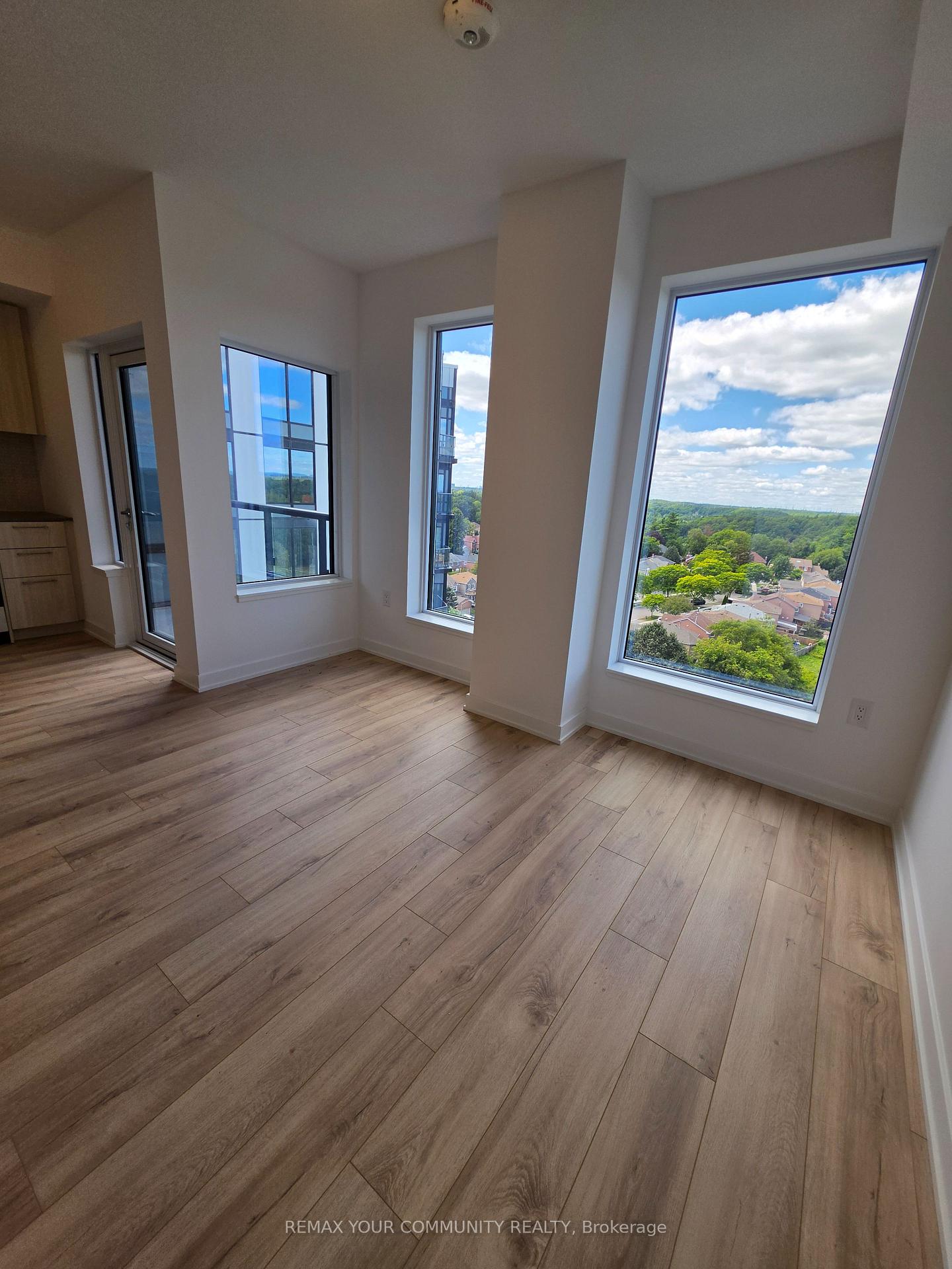 Photo 9 of Unit 1002A, 7439 Kingston Road, Scarborough, Rouge — HOMEH