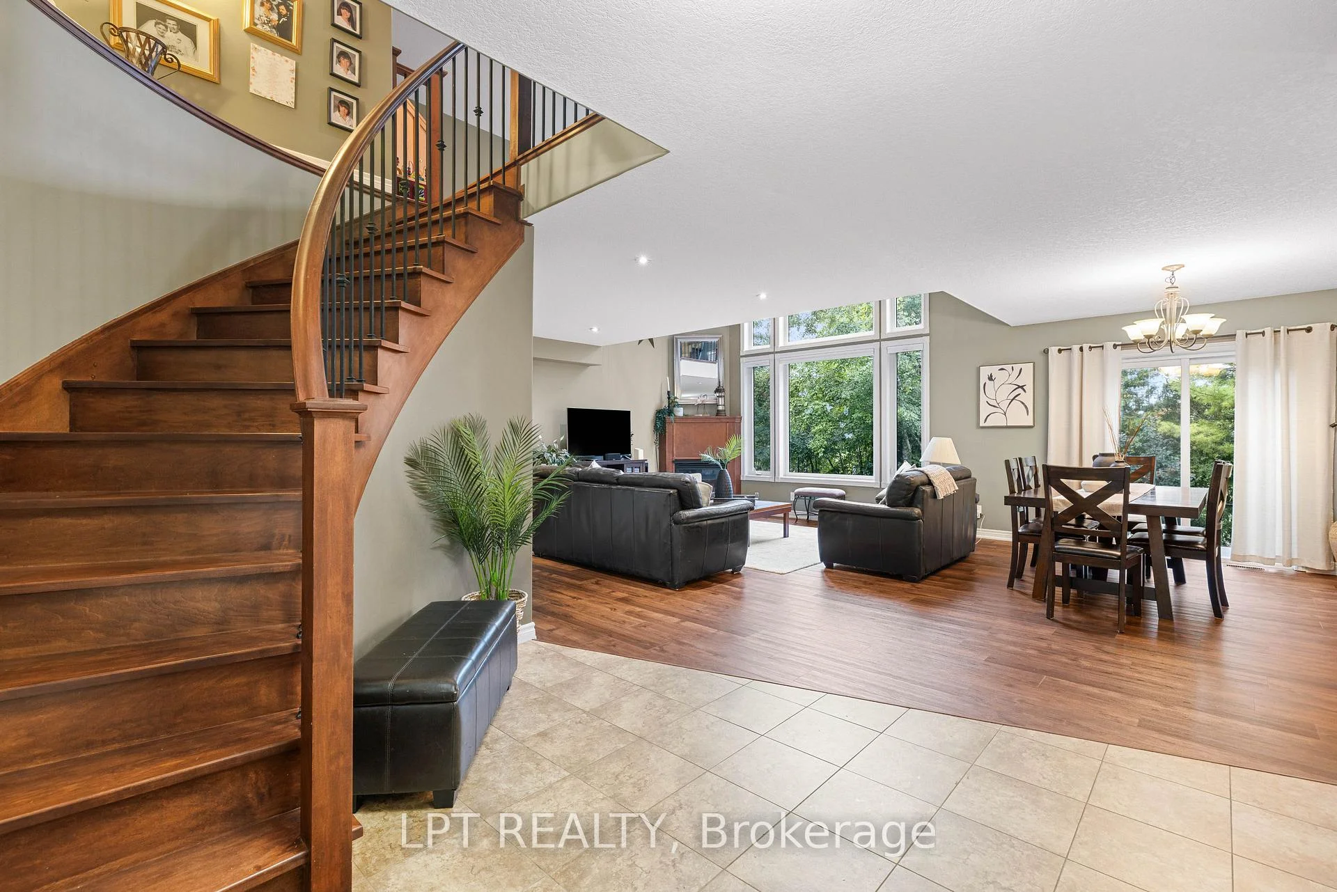 Photo 10 of 2 Birch Knoll Road, Georgina, Sutton & Jackson's Point — HOMEH