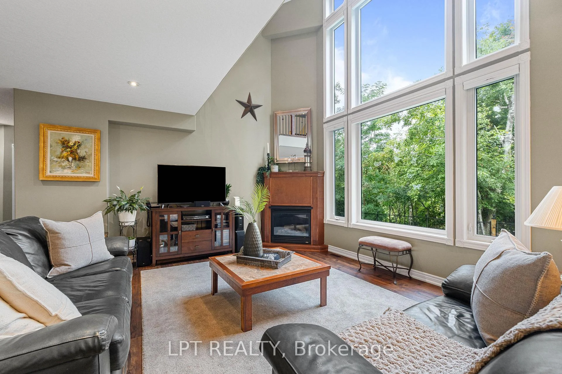 Photo 12 of 2 Birch Knoll Road, Georgina, Sutton & Jackson's Point — HOMEH