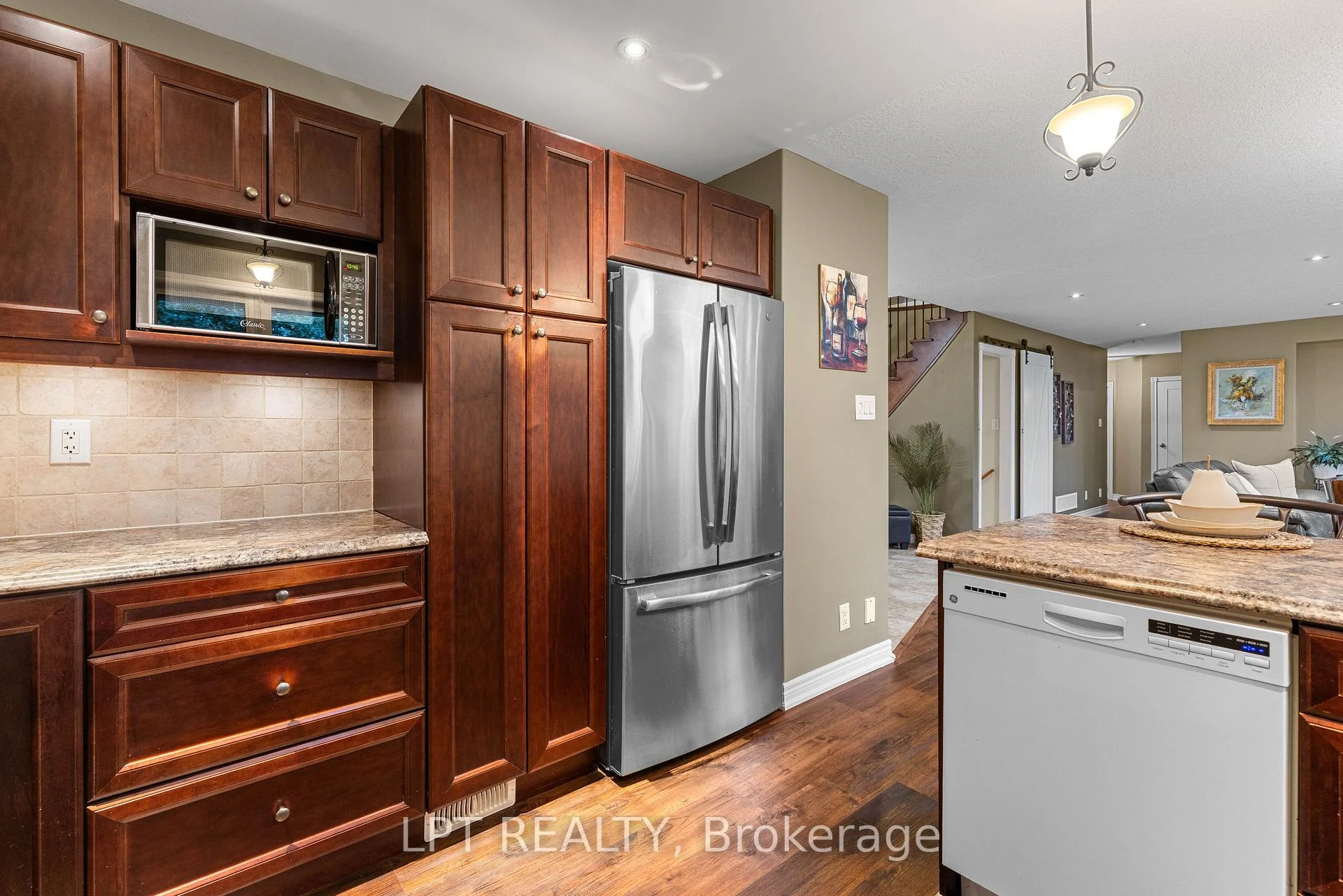 Photo 17 of 2 Birch Knoll Road, Georgina, Sutton & Jackson's Point — HOMEH