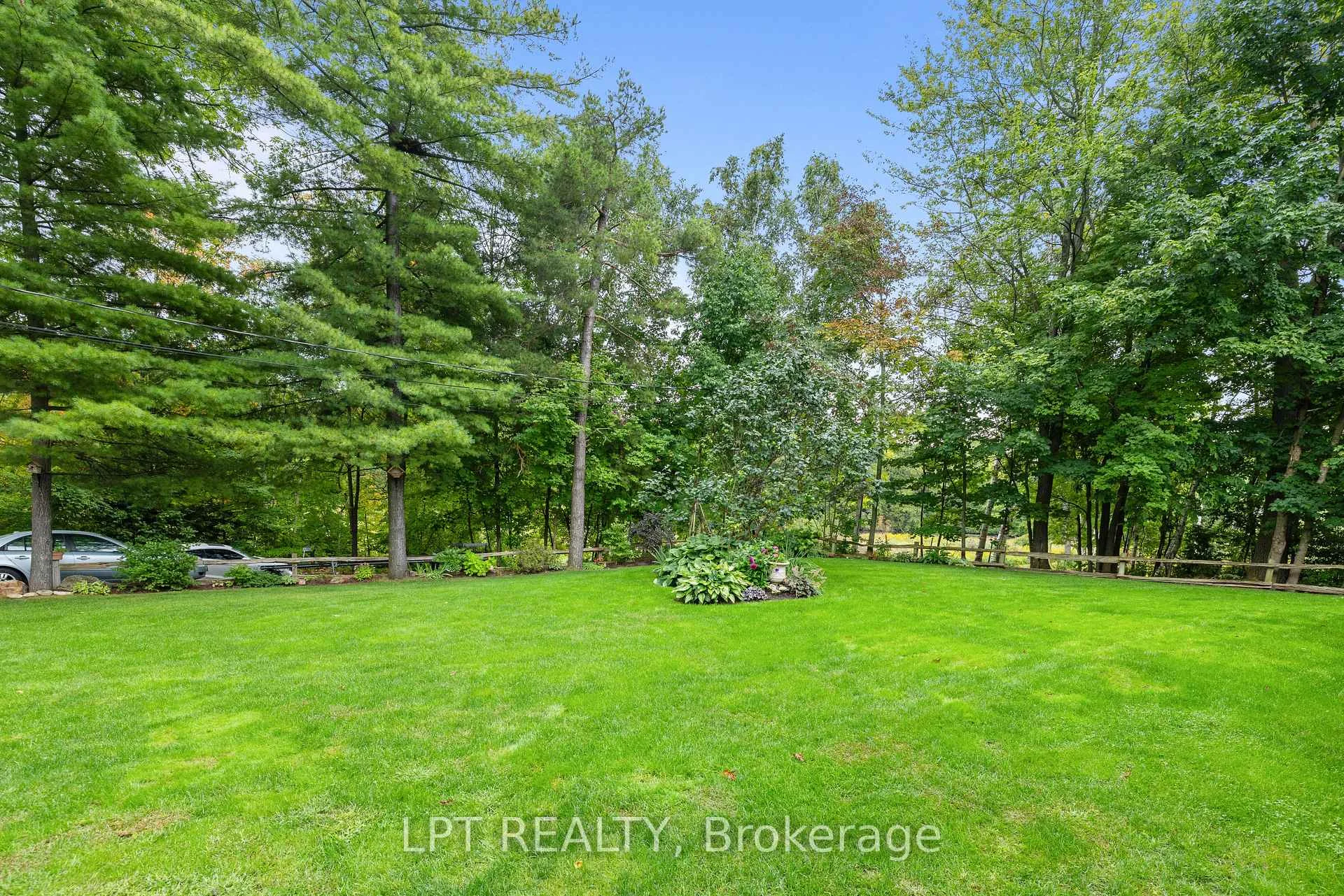 Photo 40 of 2 Birch Knoll Road, Georgina, Sutton & Jackson's Point — HOMEH